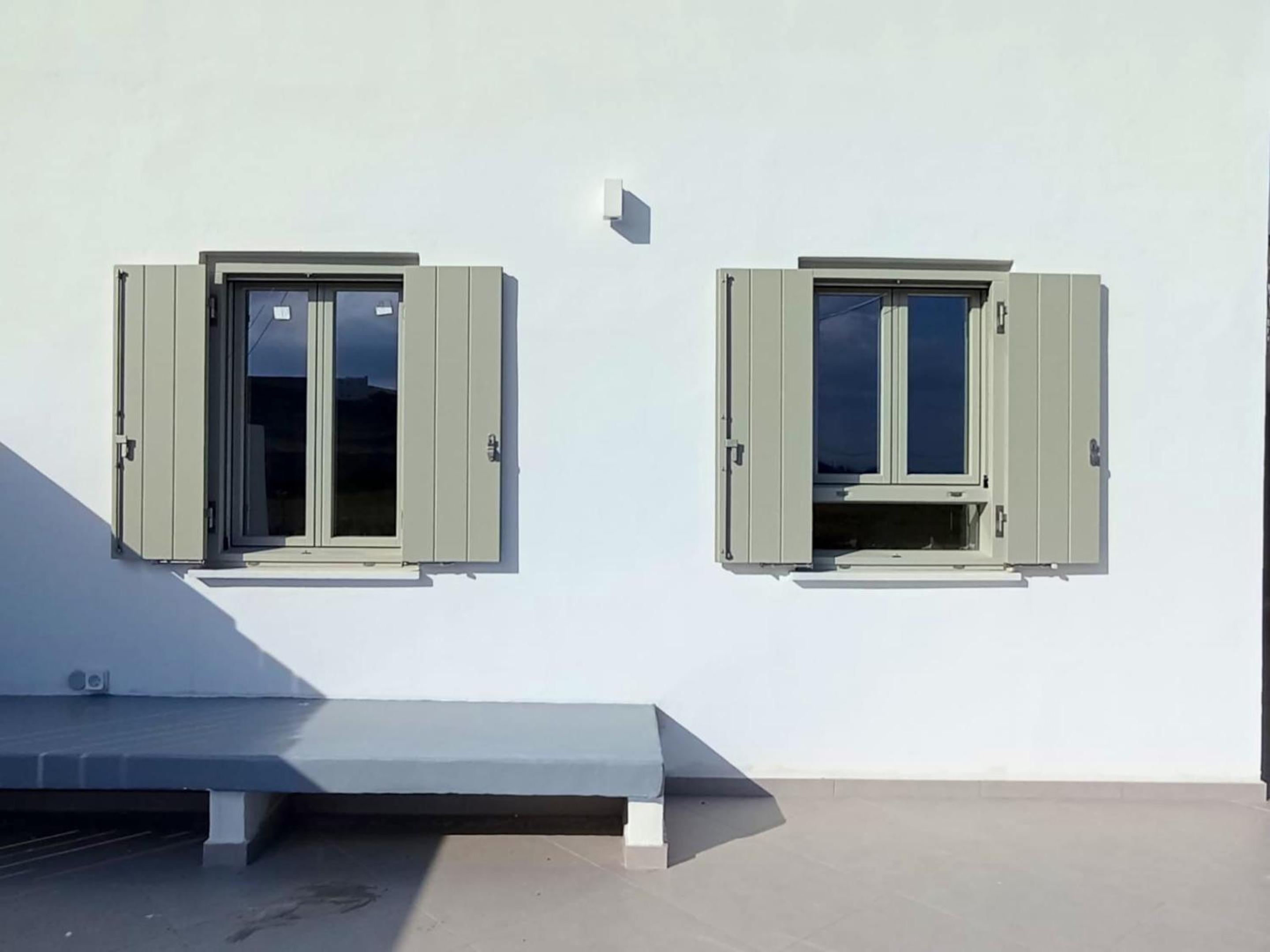 Chic flat with terrace in Antiparos and sea view view 5