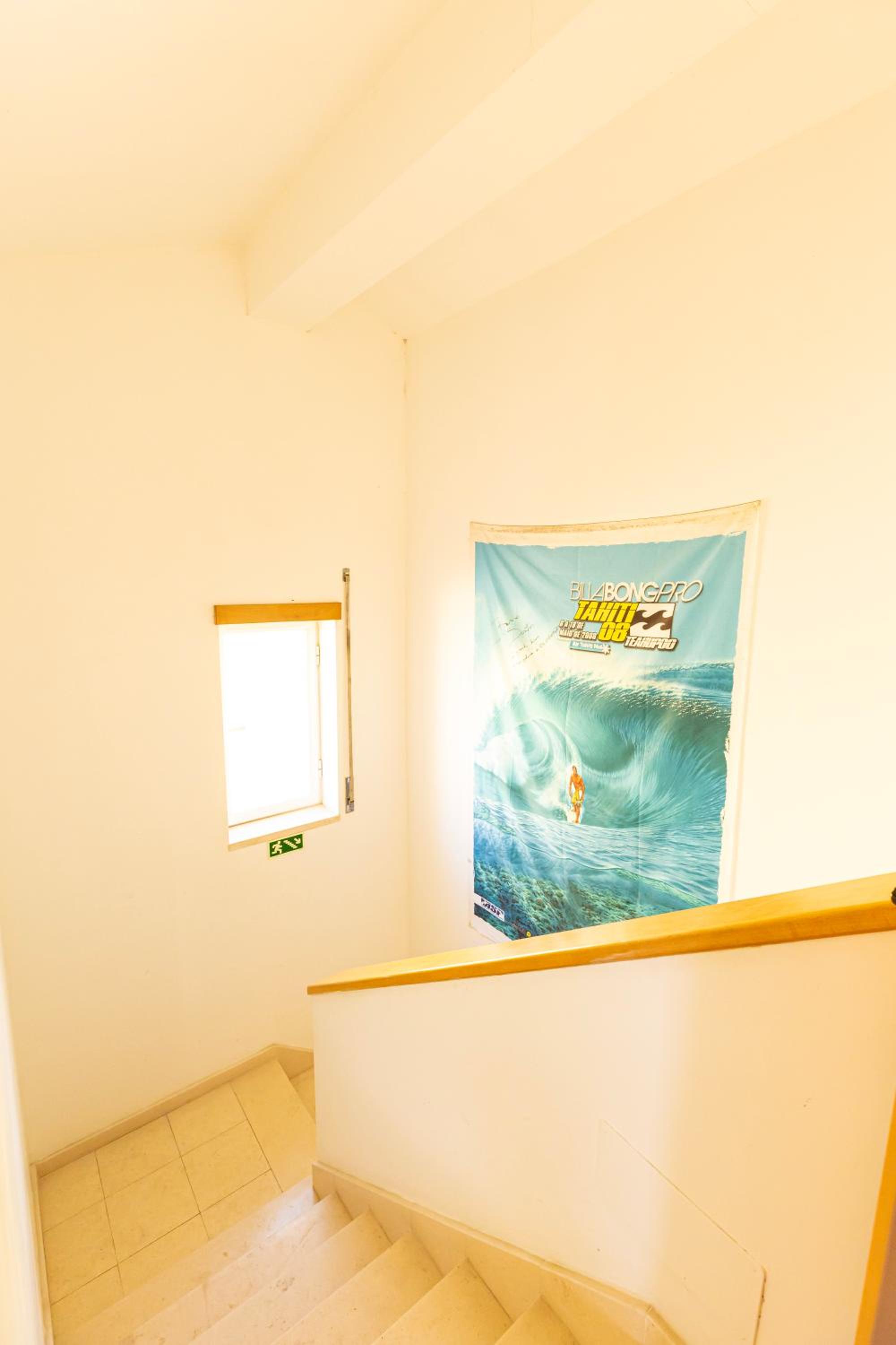 Pineapple Surf House