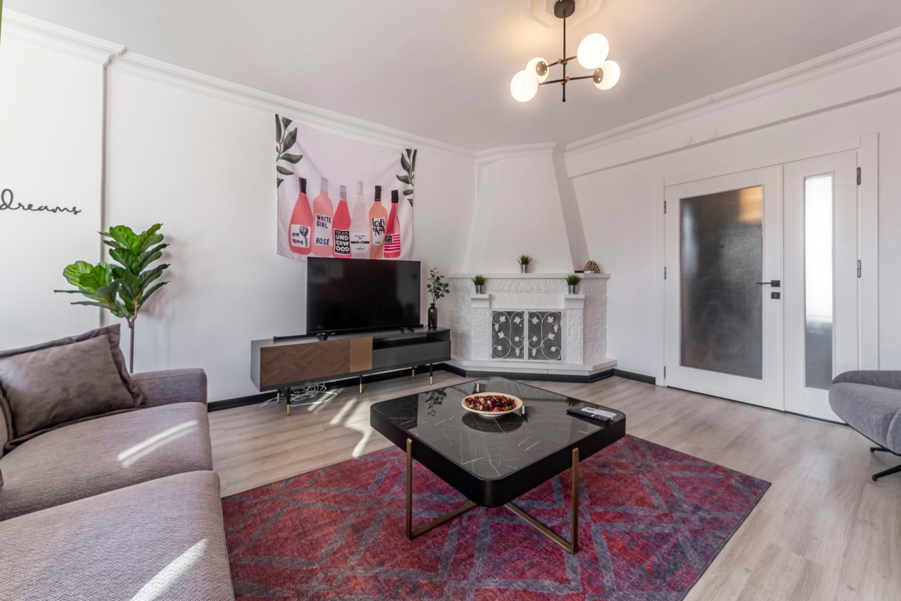 Melissas Suites Lara