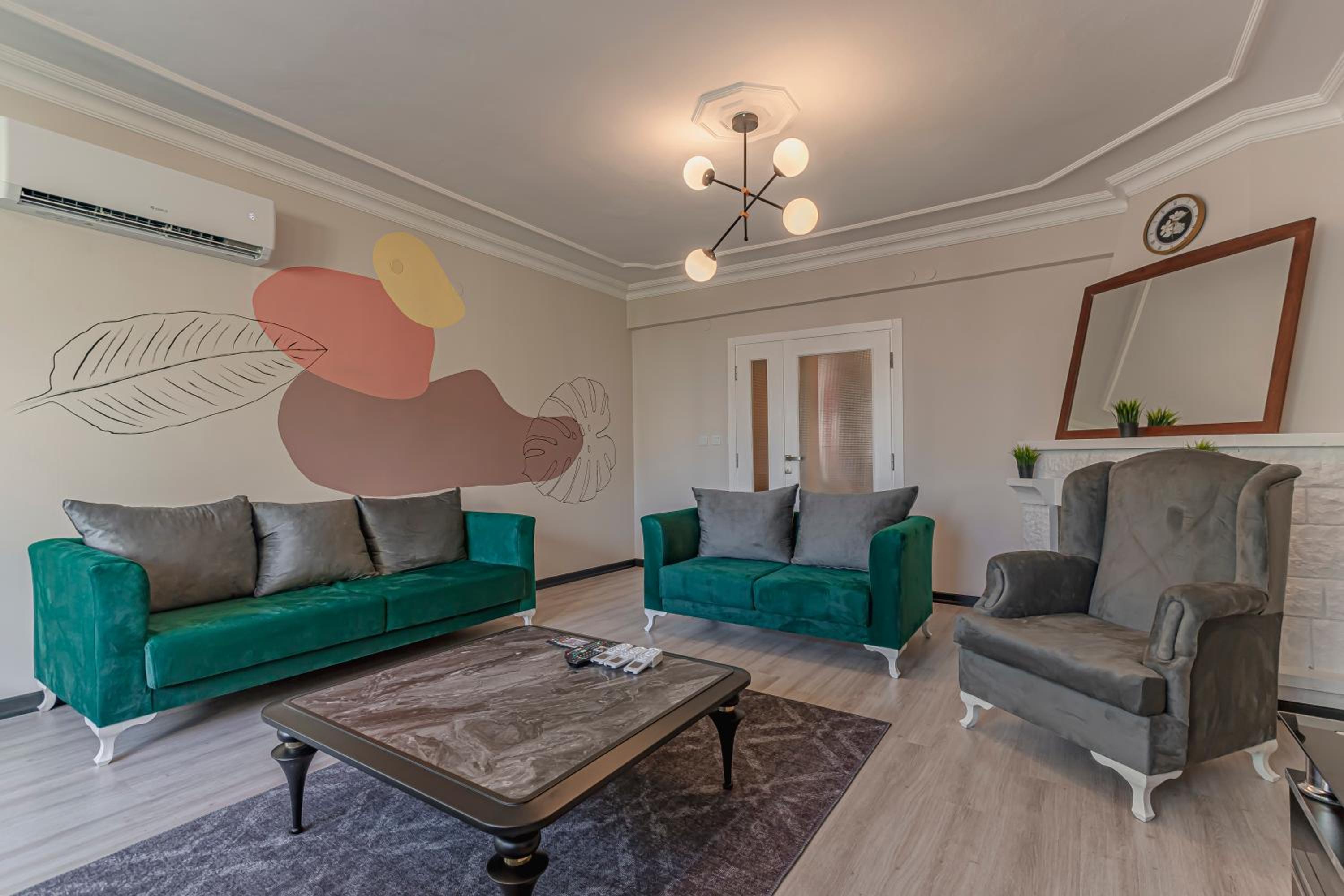 Melissas Suites Lara