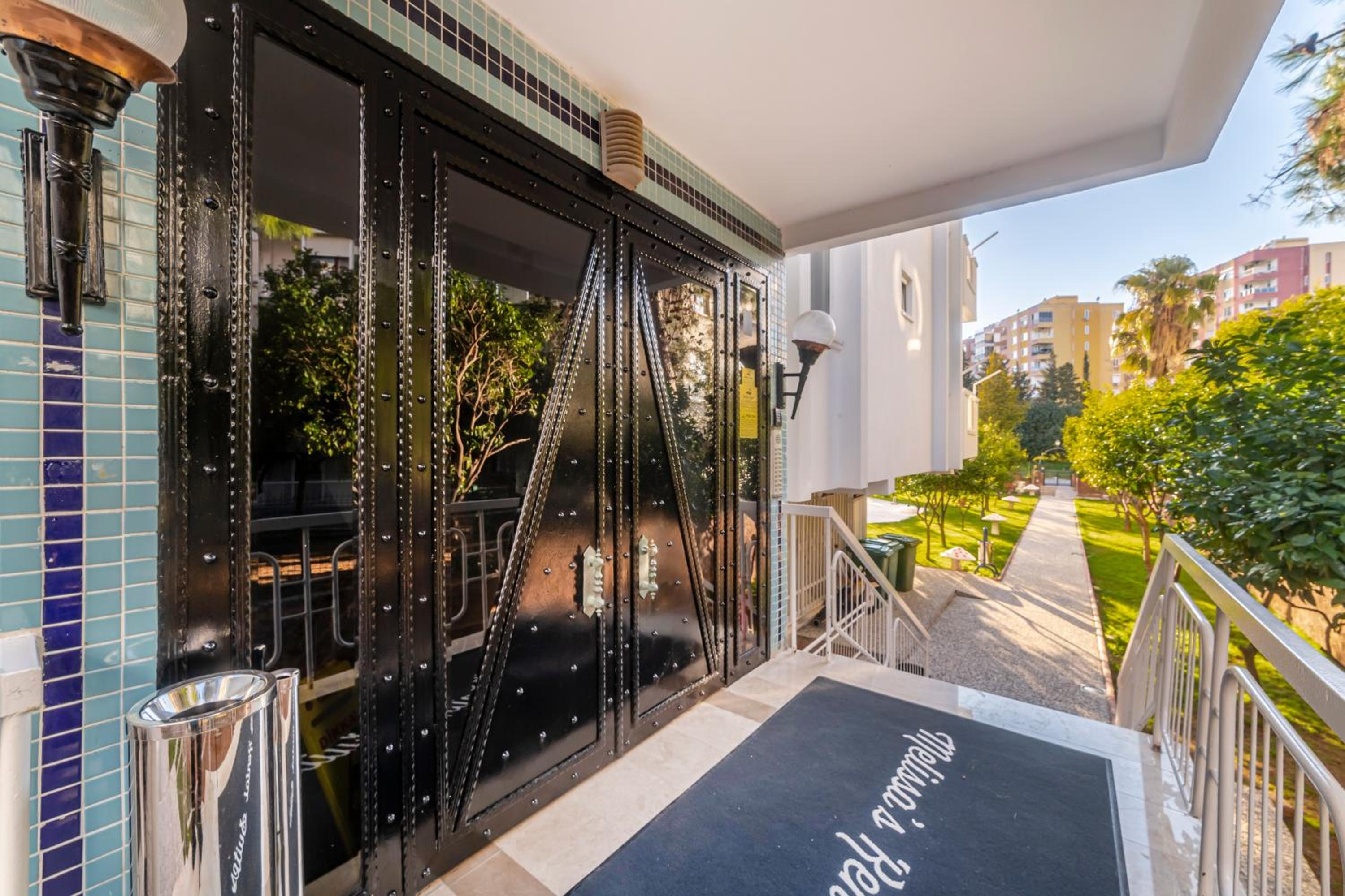Melissas Suites Lara