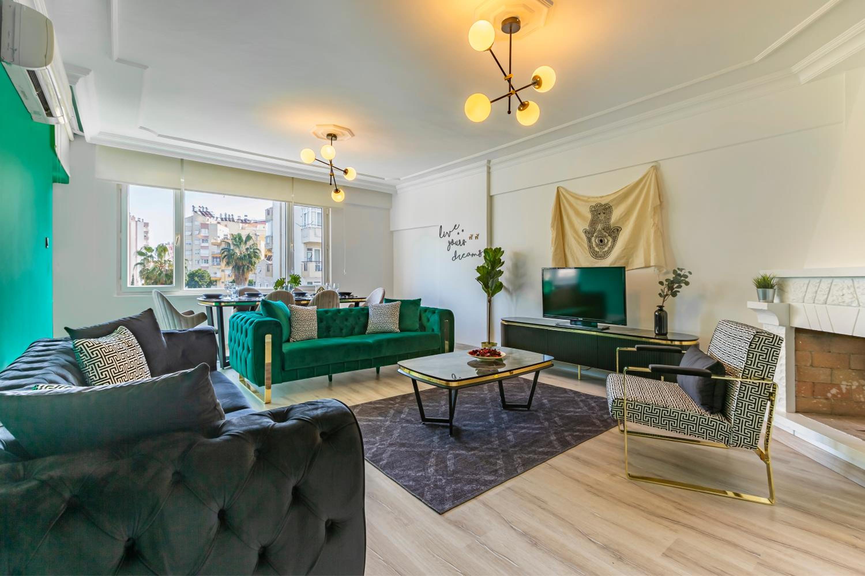 Melissas Suites Lara