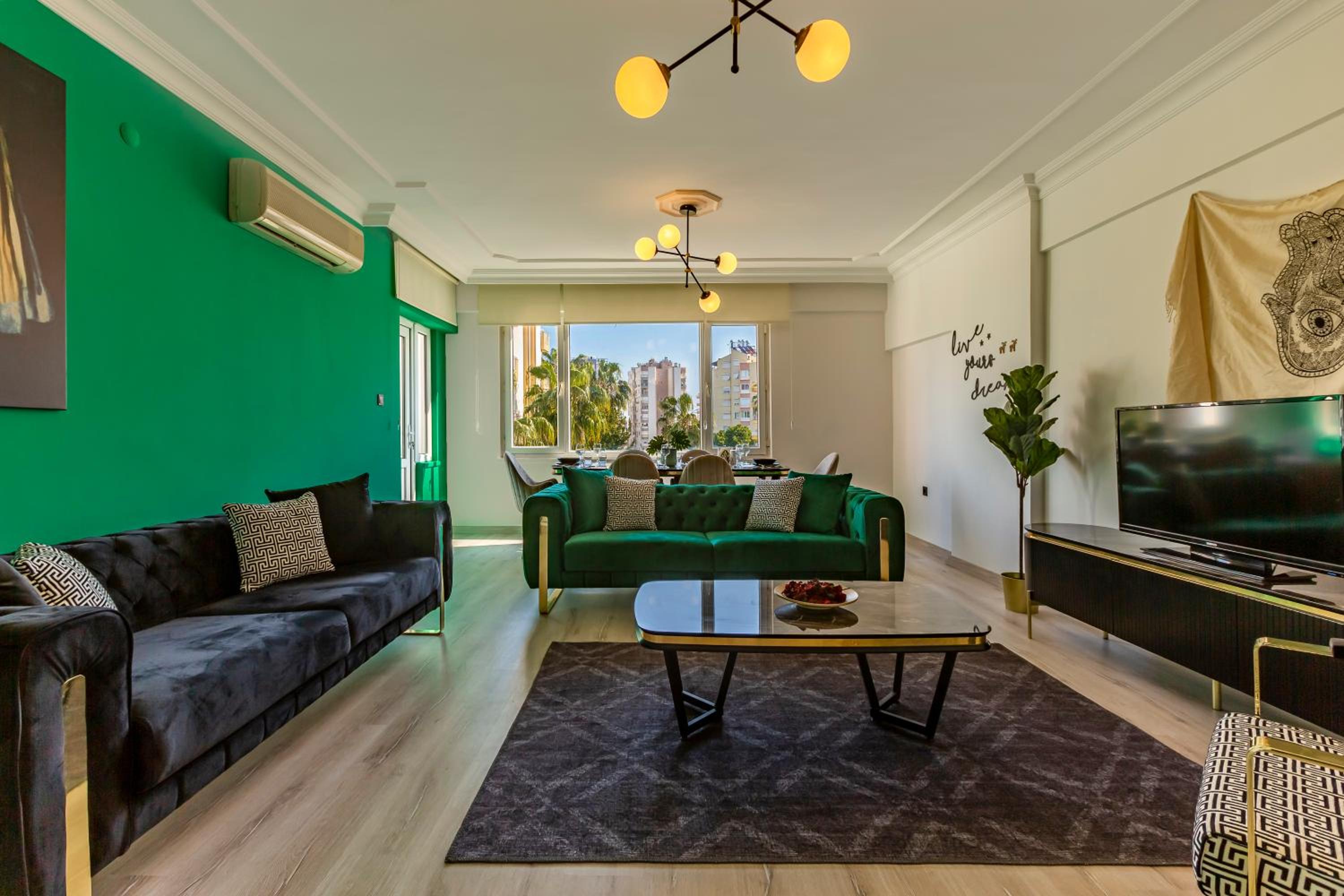 Melissas Suites Lara