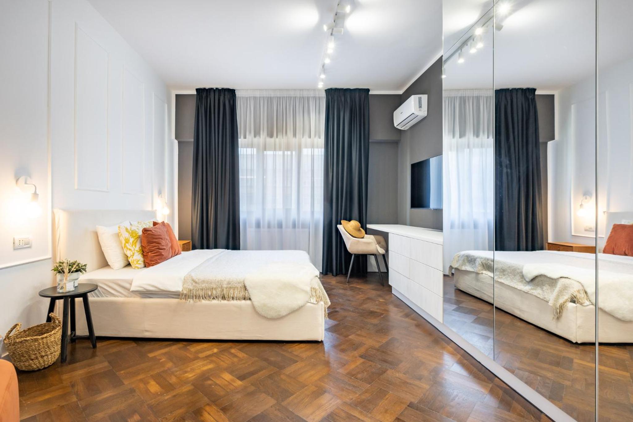 Elegant Two Bedrooms Apartment