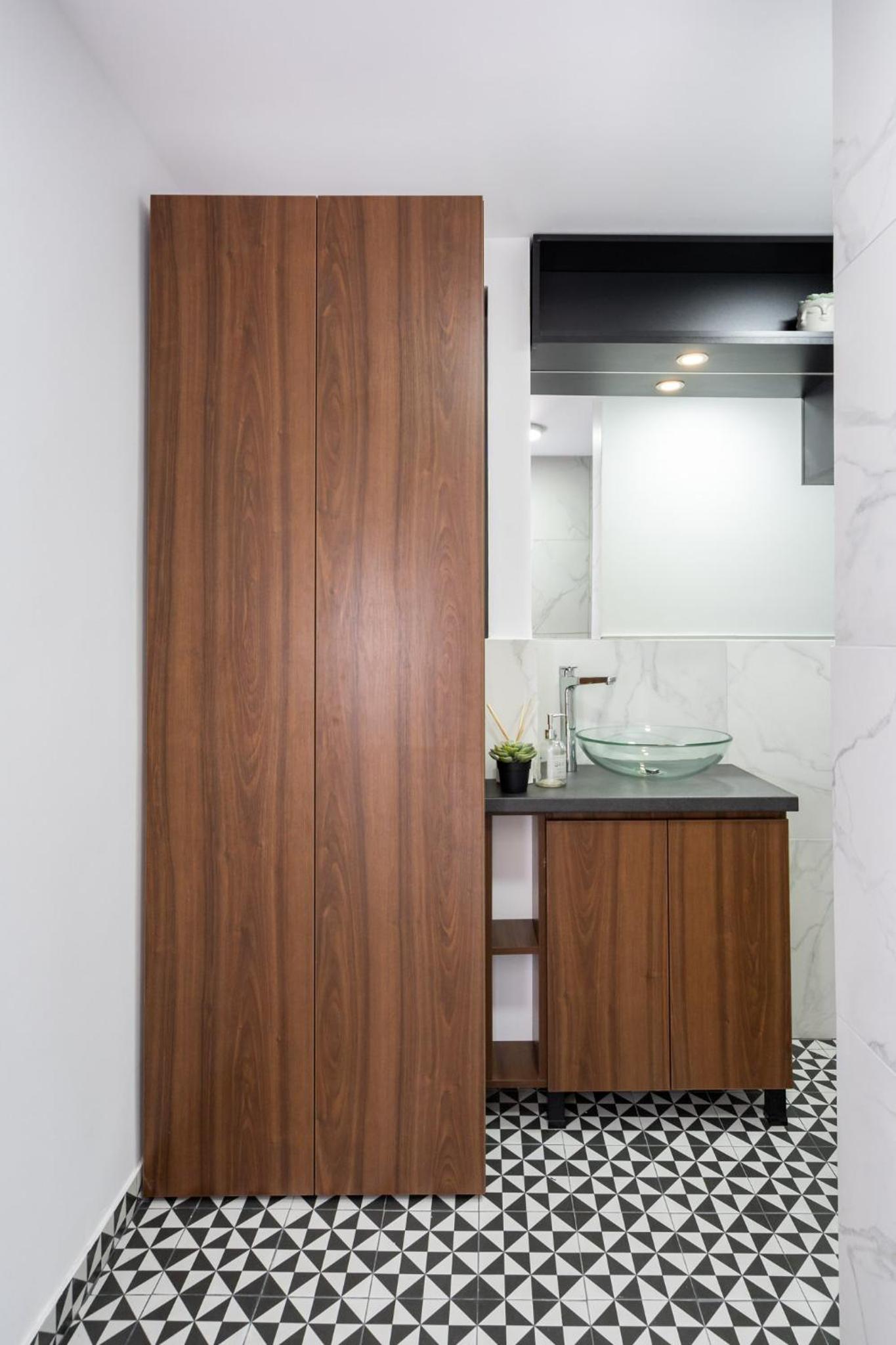 Elegant Two Bedrooms Apartment