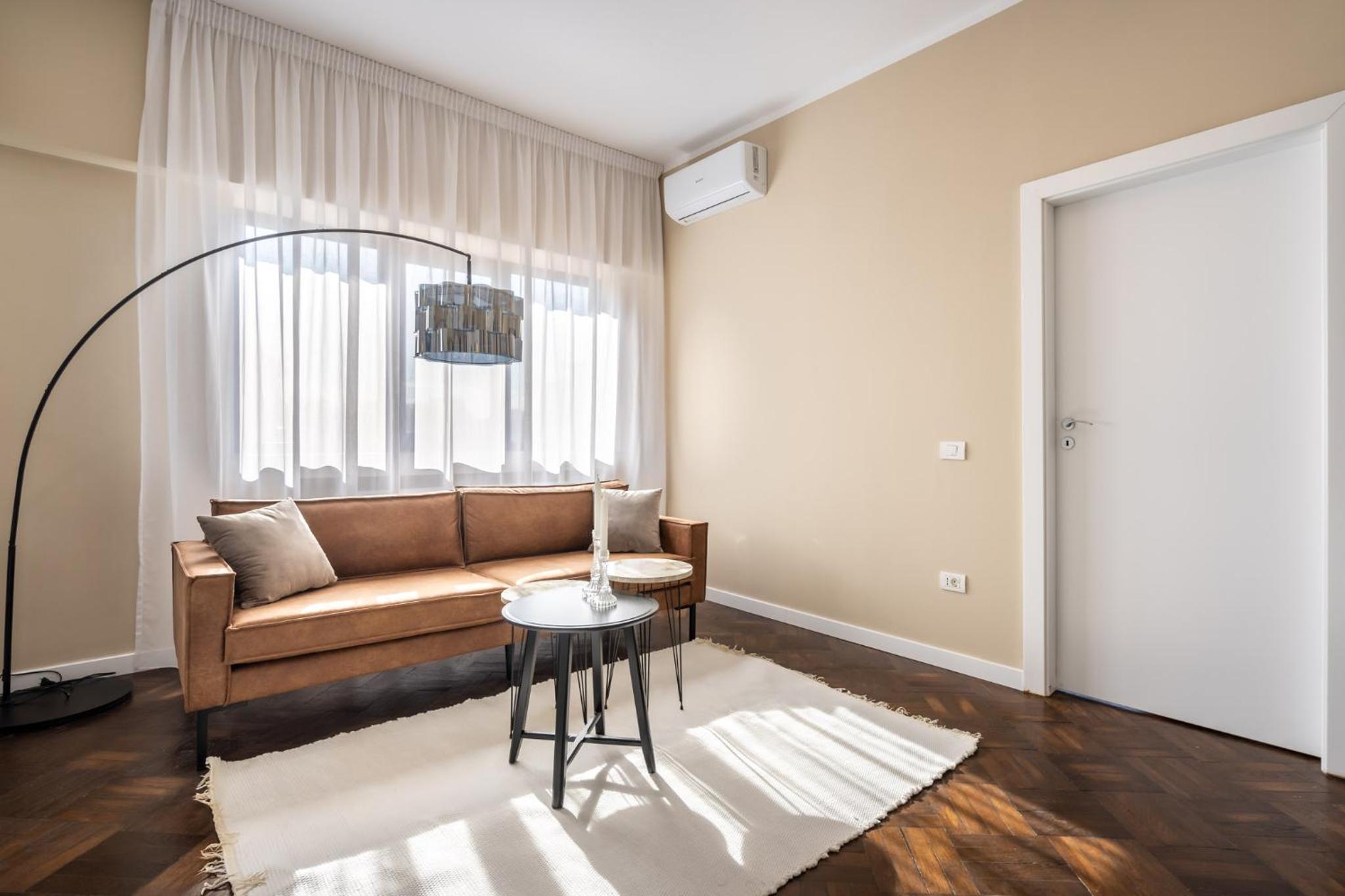 Elegant Two Bedrooms Apartment