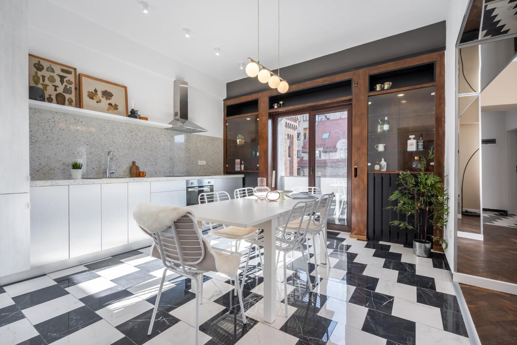 Elegant Two Bedrooms Apartment