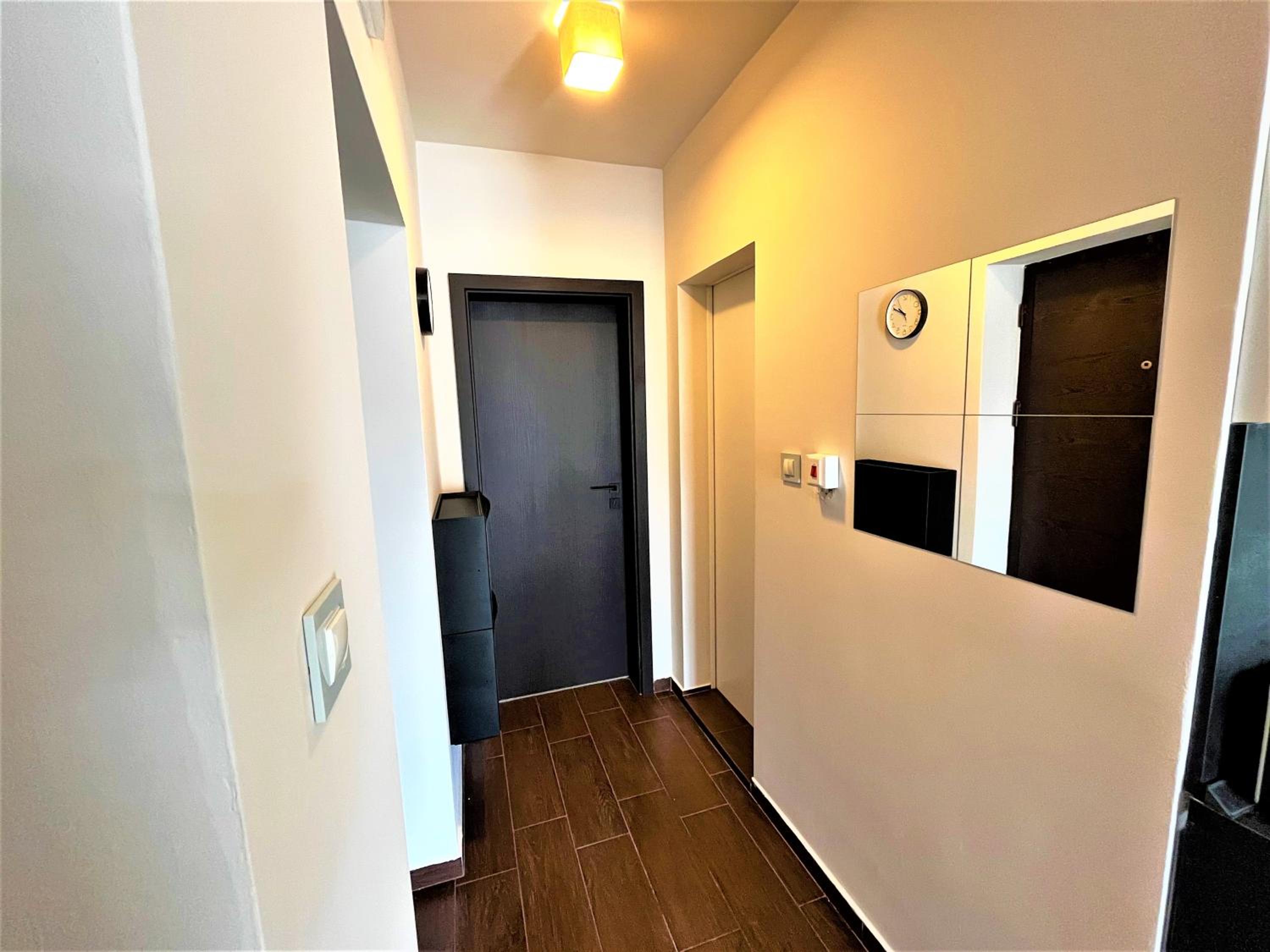 Bravo 5 Holiday Home