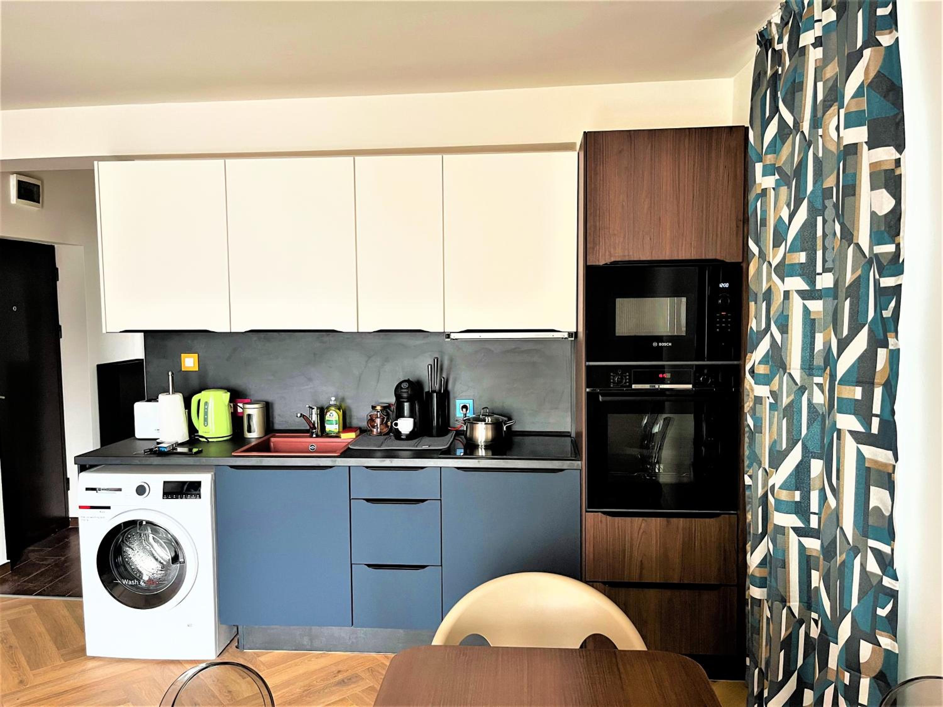 Bravo 5 Holiday Home