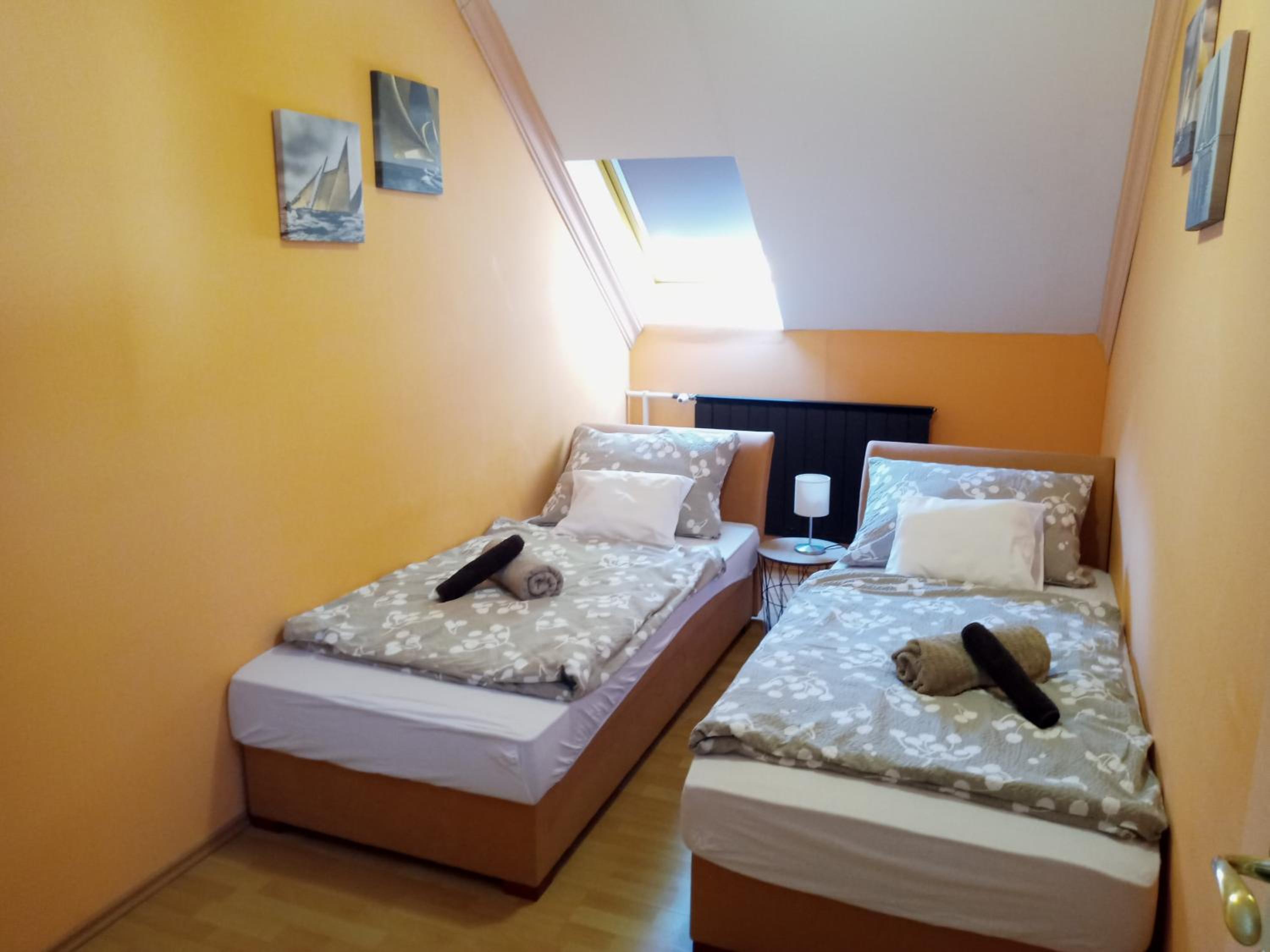 Sylvia Apartman