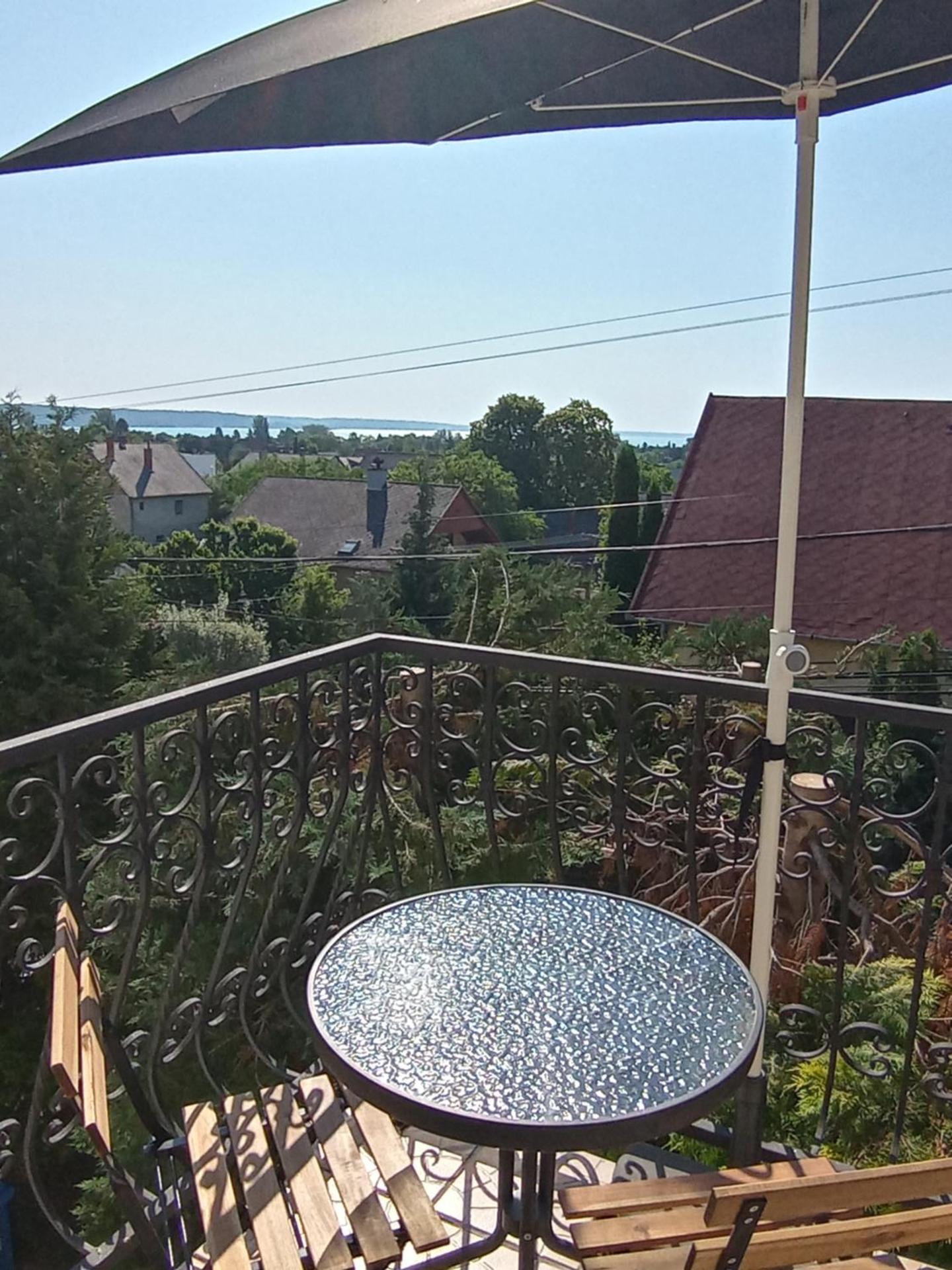 Sylvia Apartman