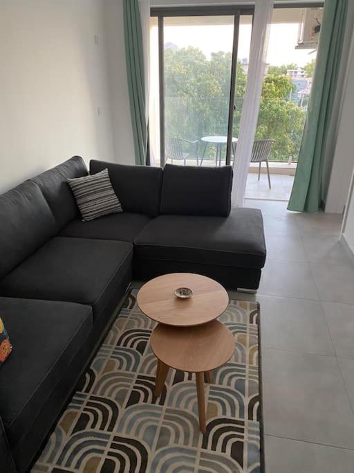 Modern Flat in Flic en Flac-walk to the beach view 2