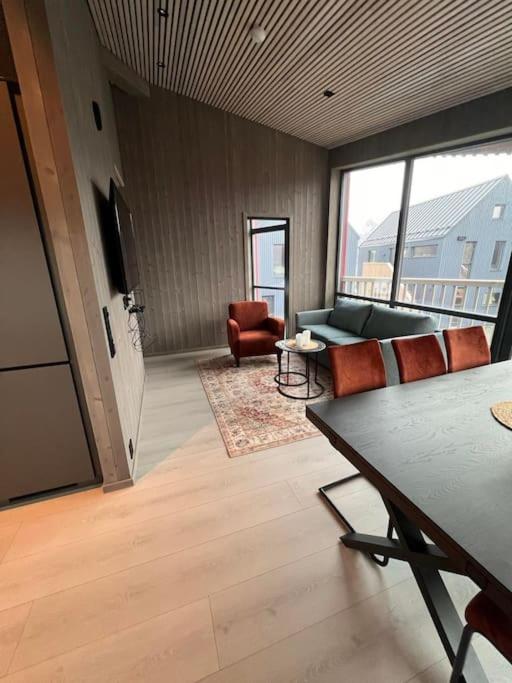 Stilren leilighet i Henningsvær