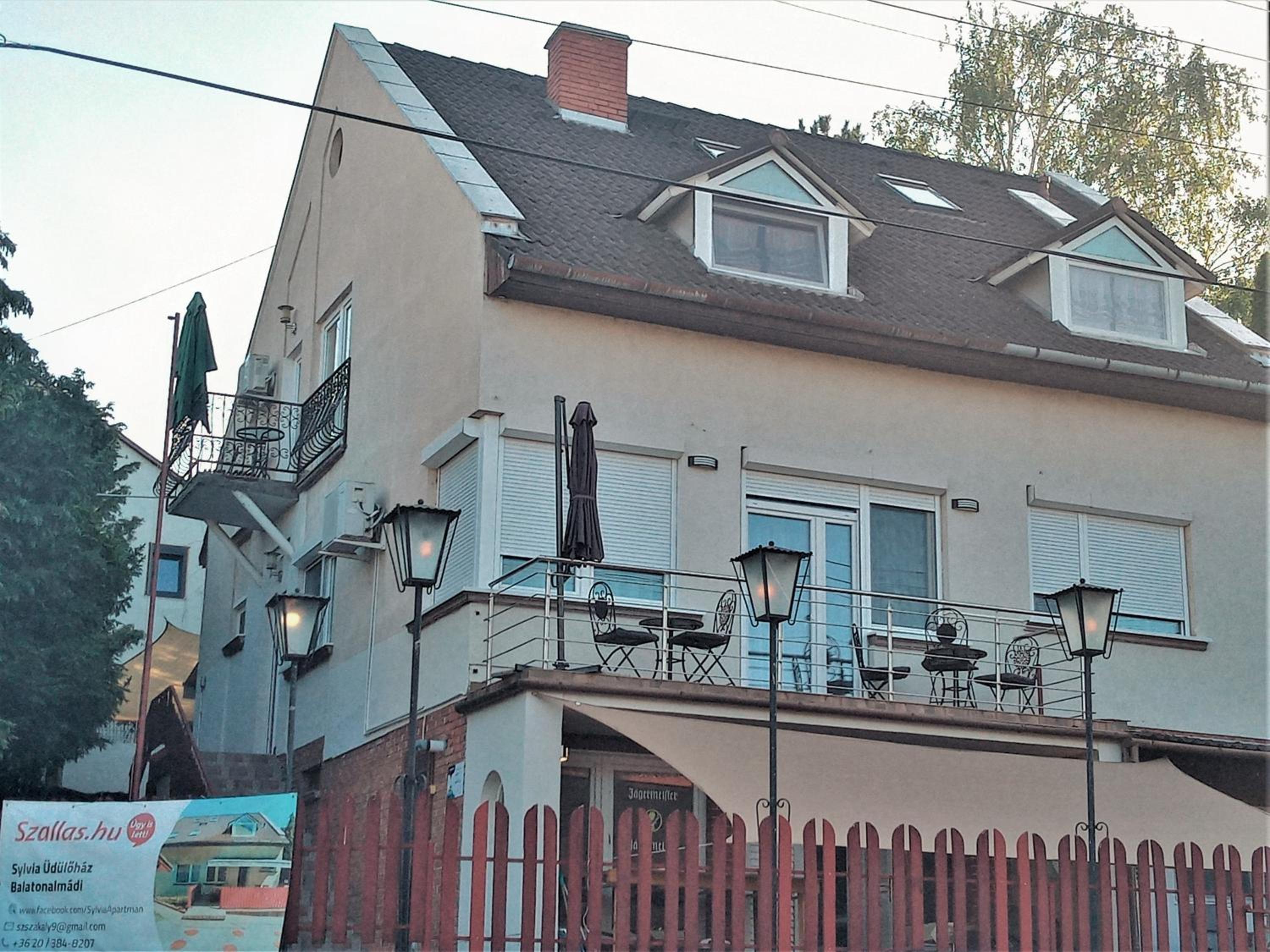 Sylvia Apartman