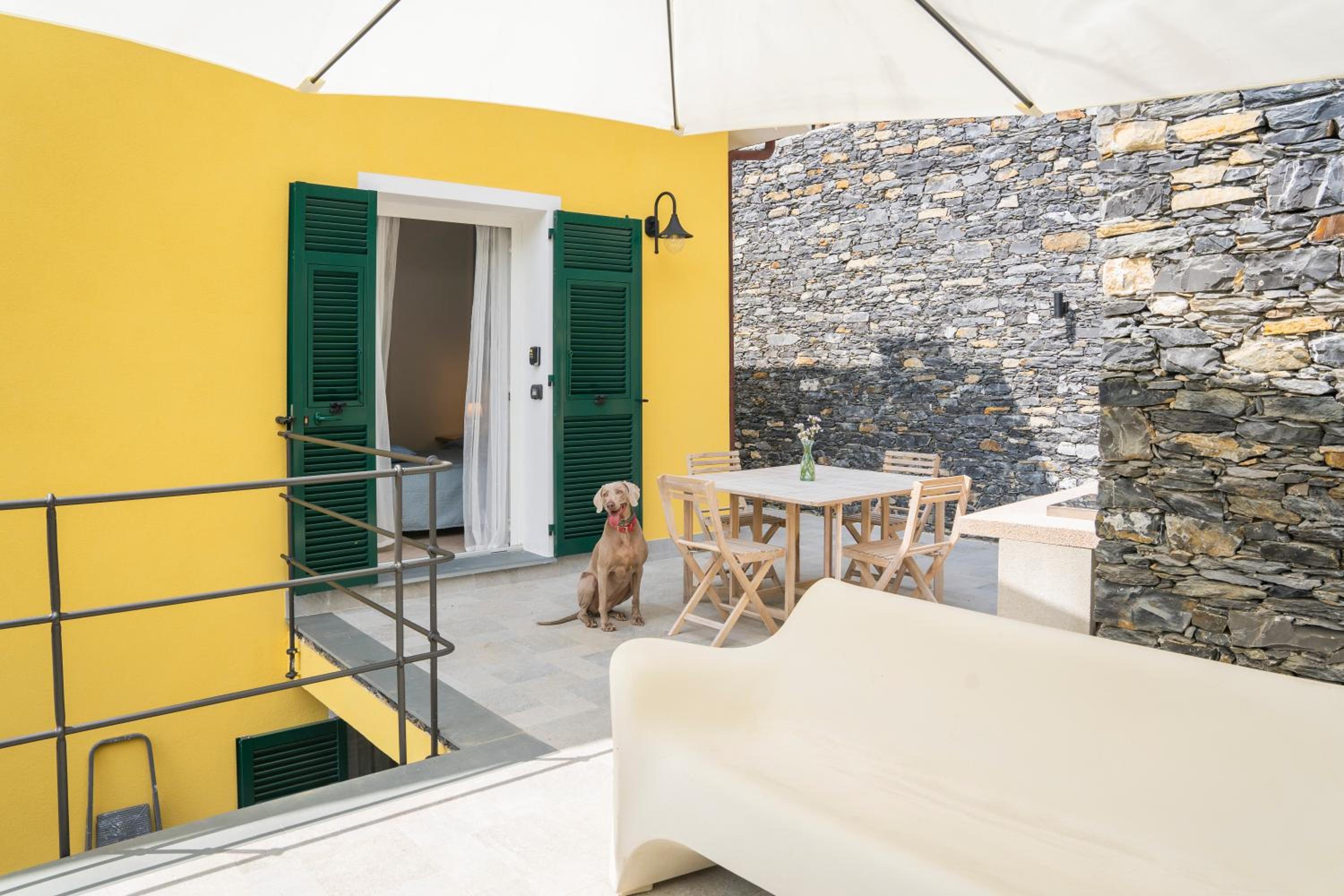 Vespa Apartments