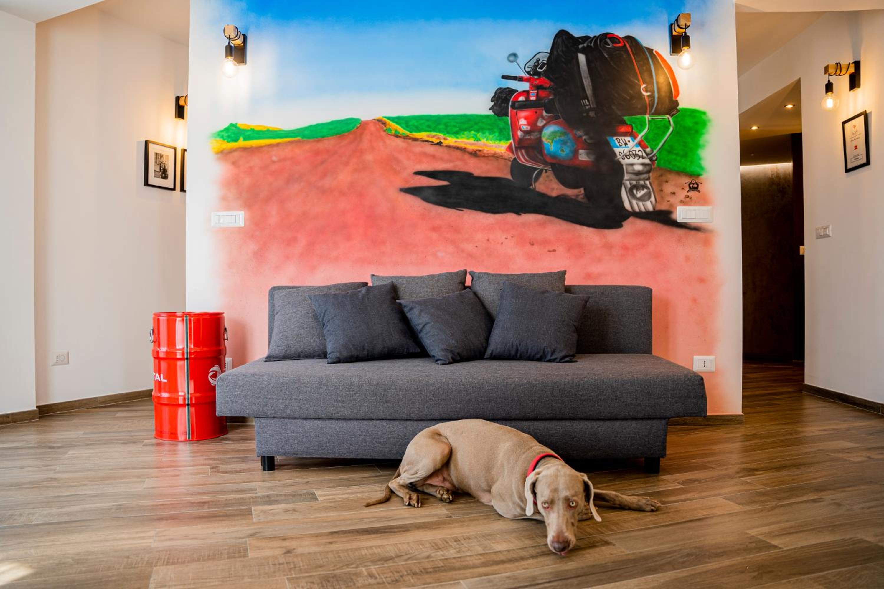 Vespa Apartments
