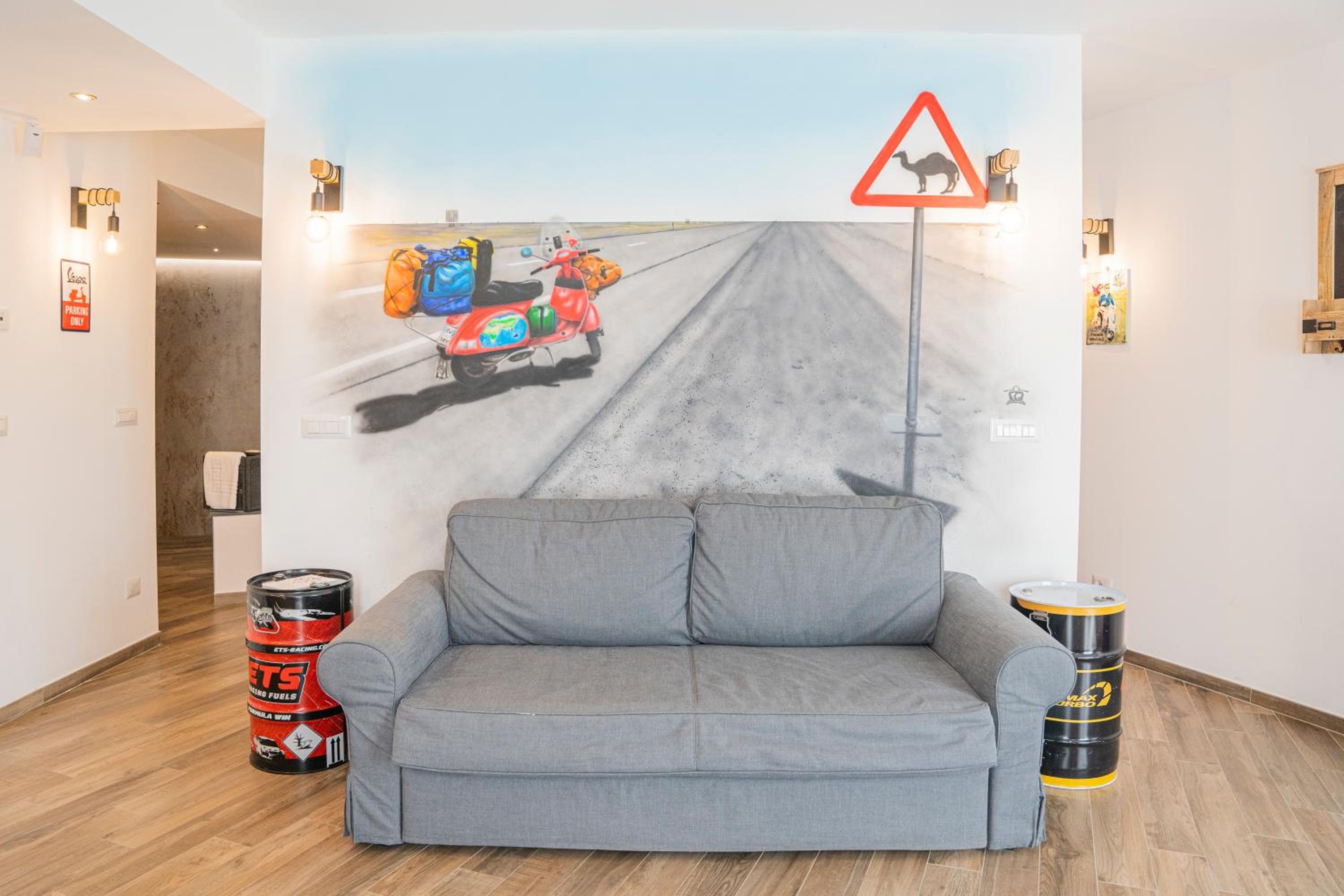 Vespa Apartments
