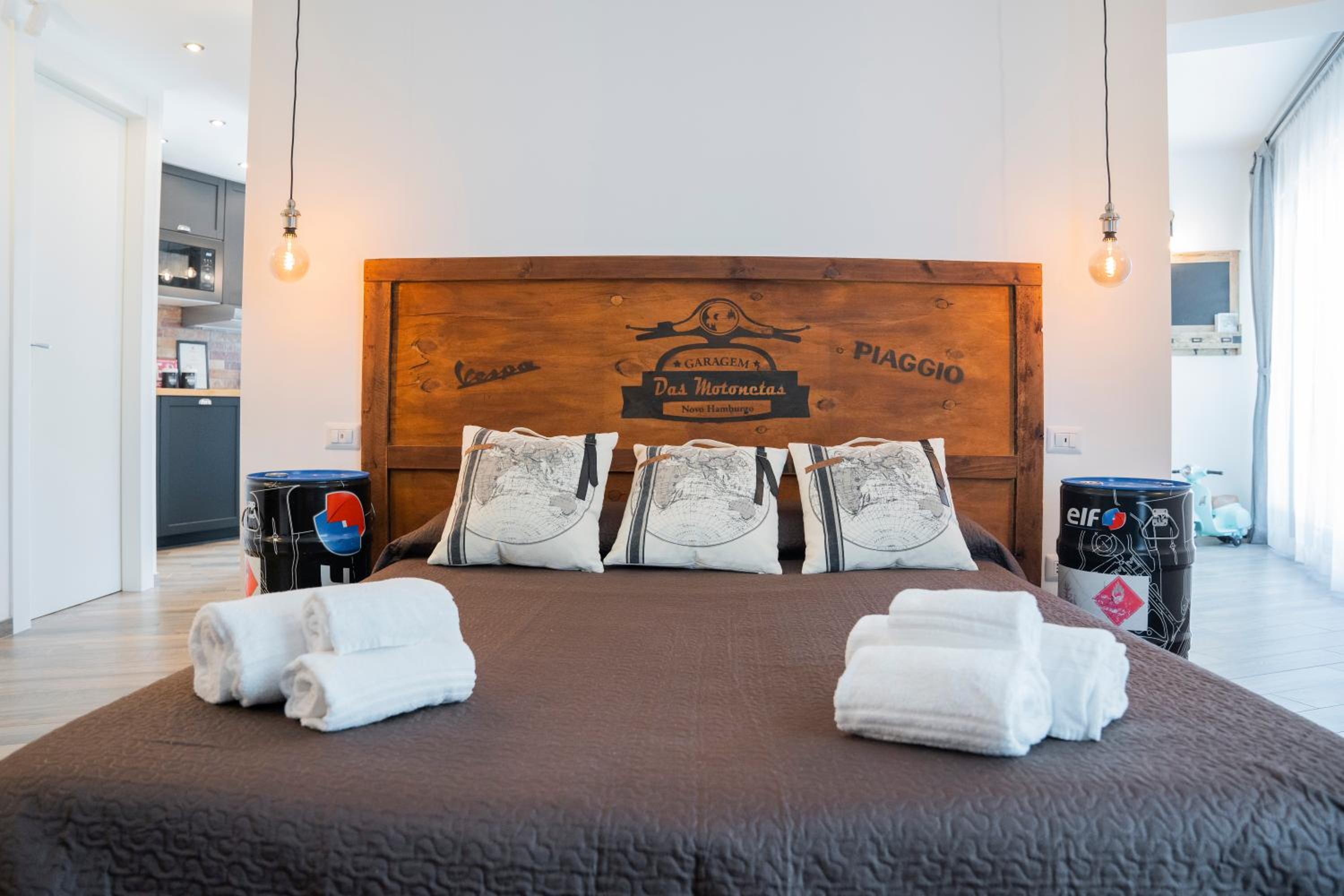 Vespa Apartments