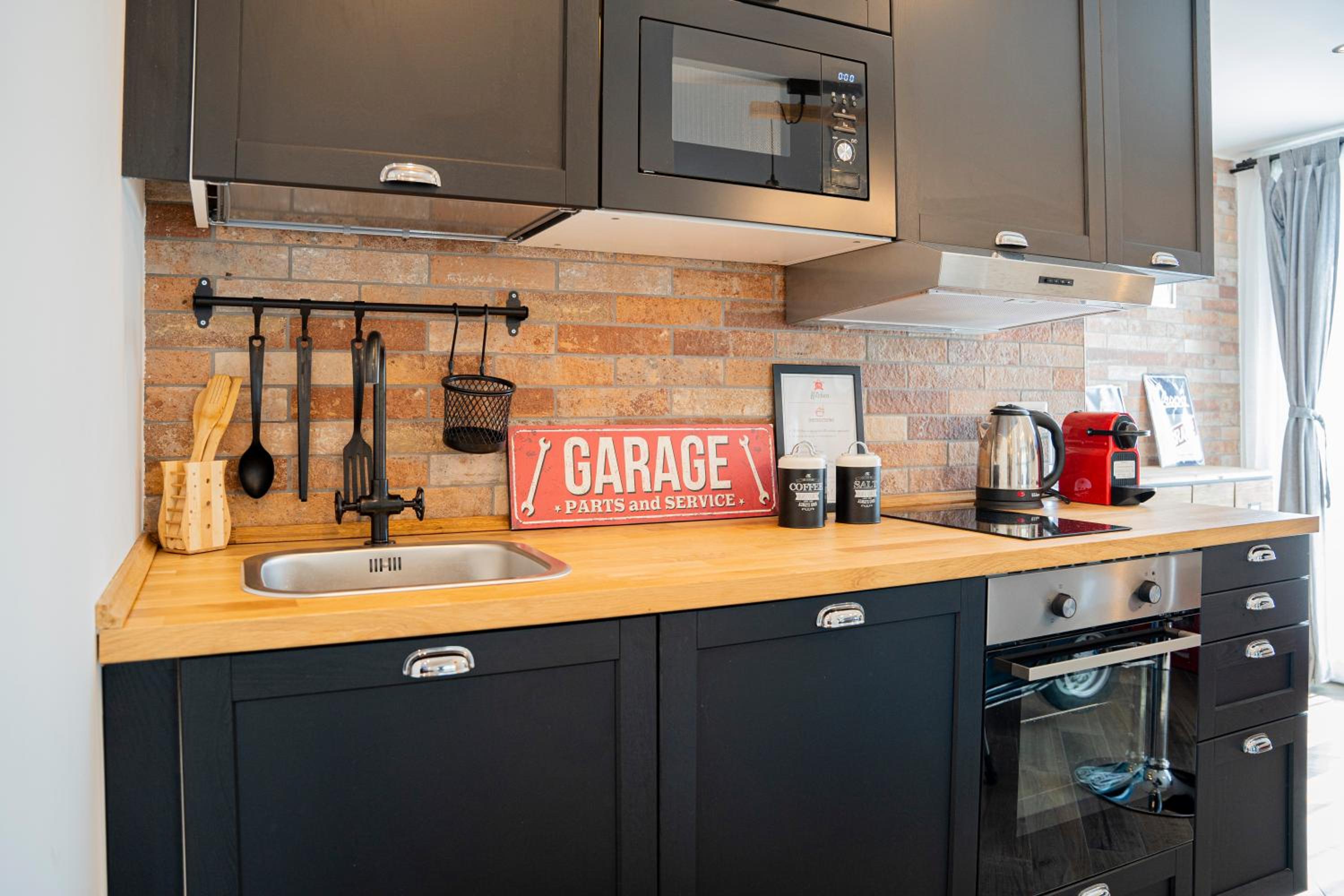 Vespa Apartments