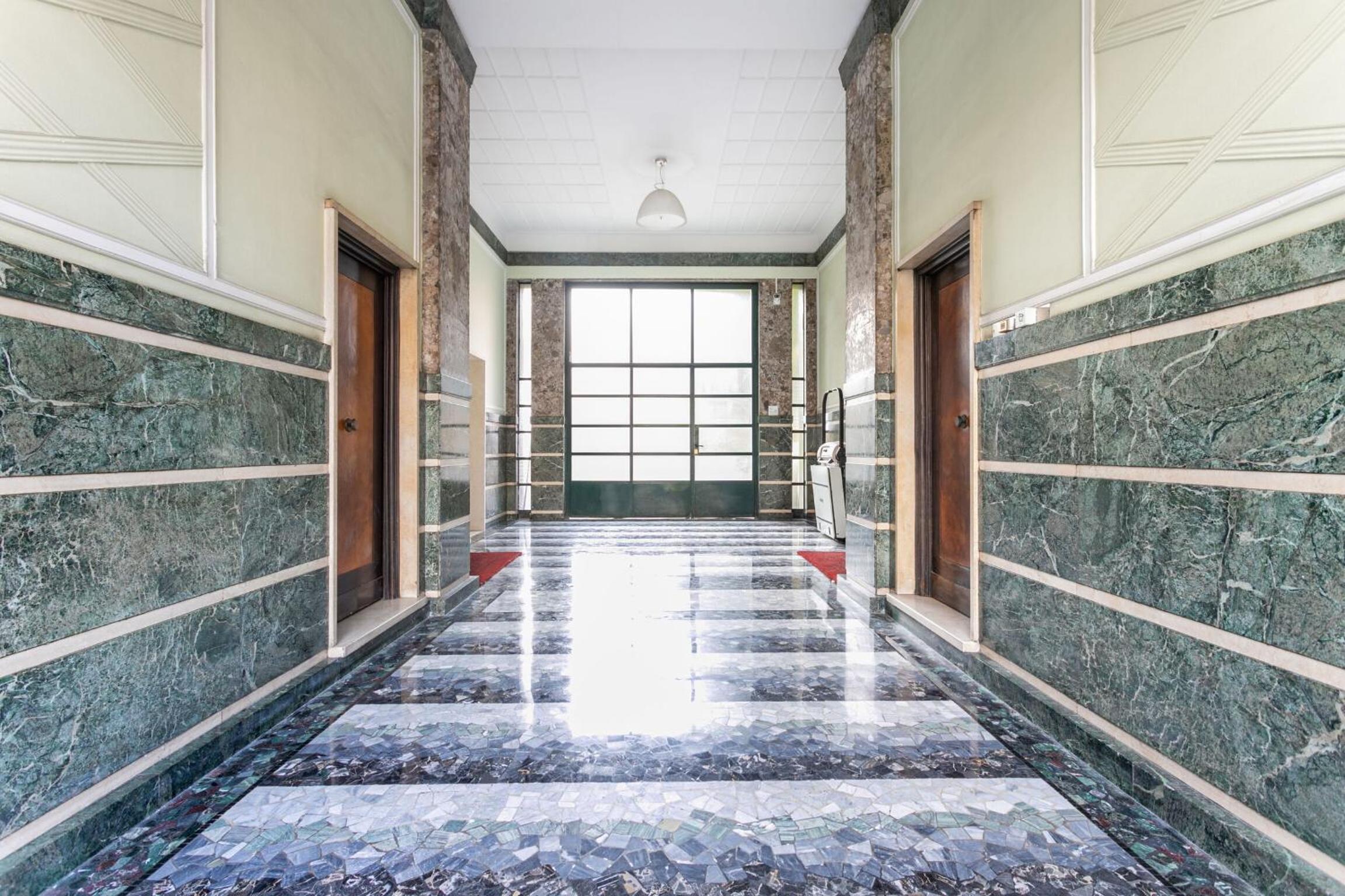 Segrino, Elegant Apartment In The Heart Of The Isola District