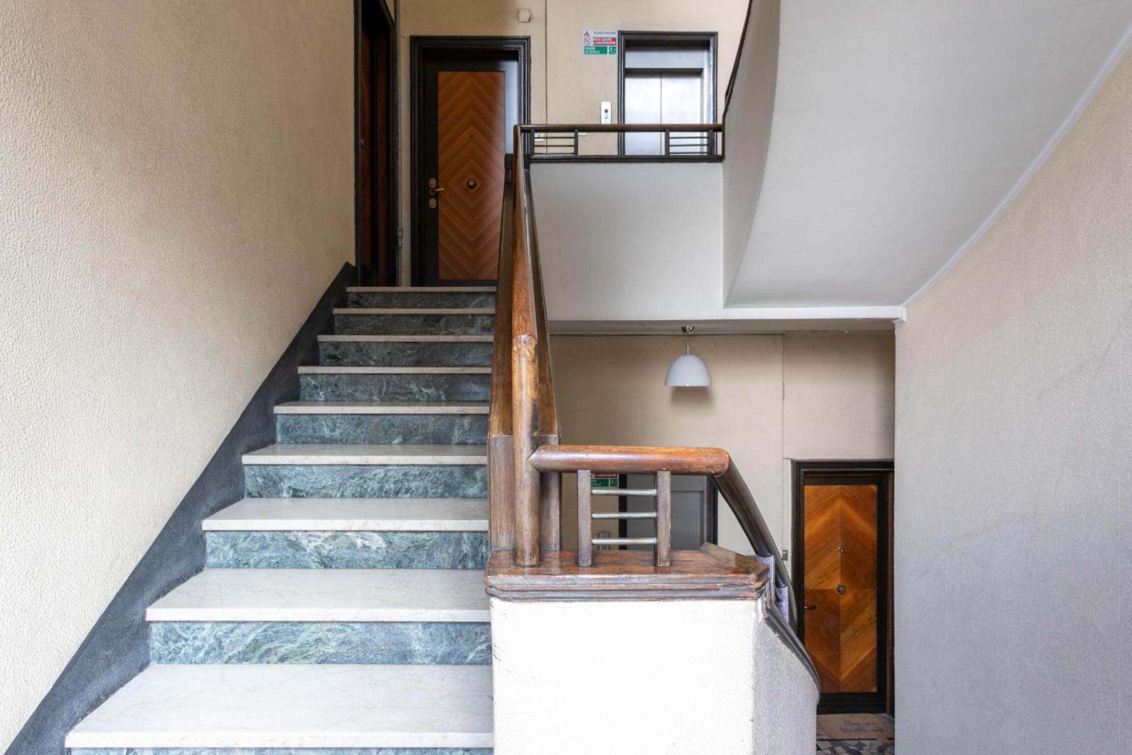 Segrino, Elegant Apartment In The Heart Of The Isola District
