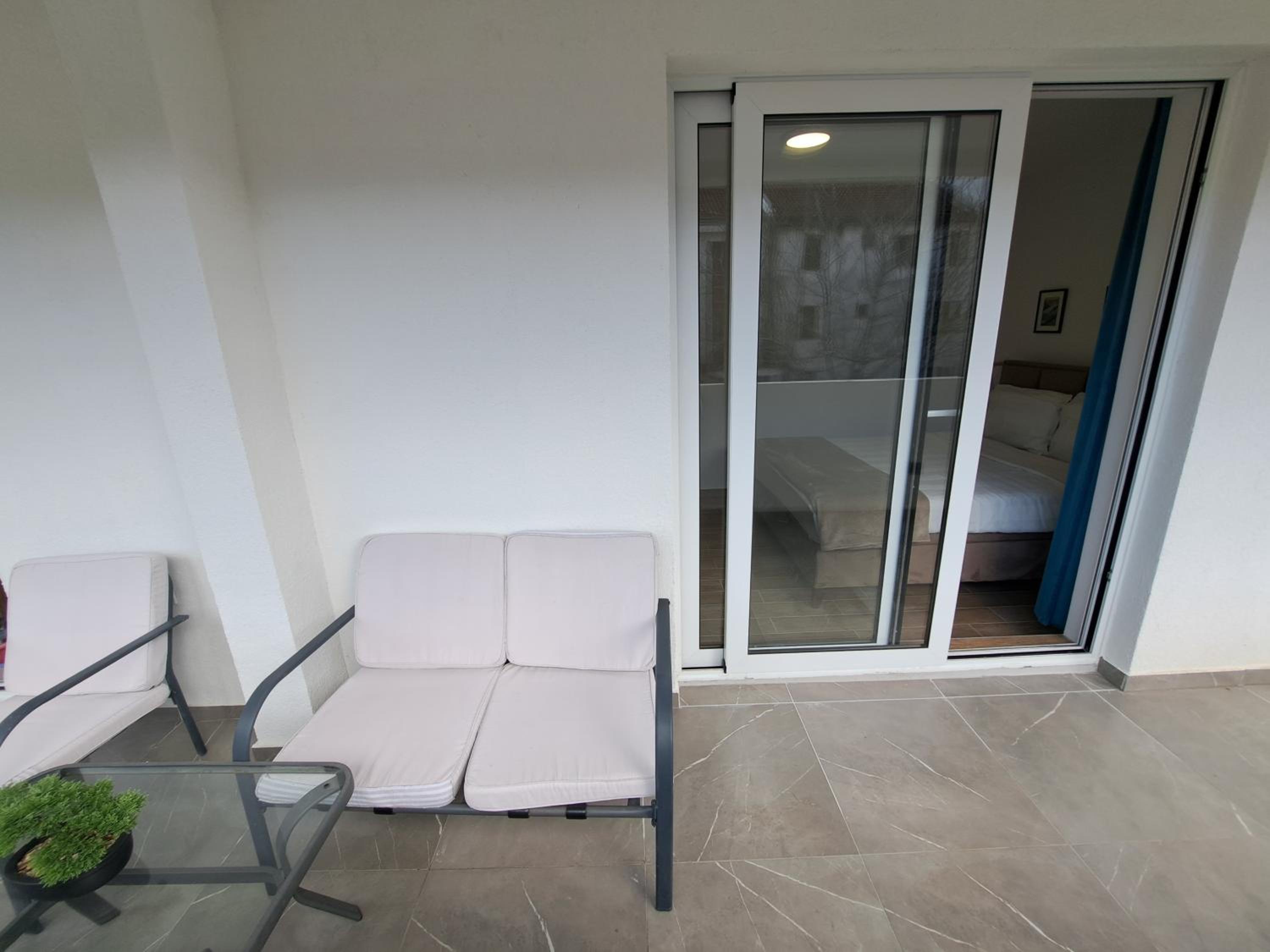 Paun apartment