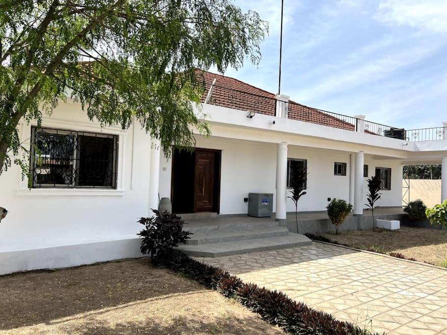 Laffie House
