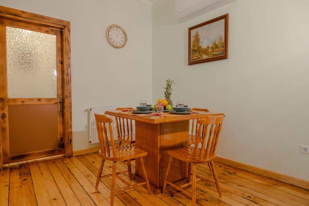 Waterfront Apartment by the Tram - Terrace with Dome & Golden Horn View in Fatih