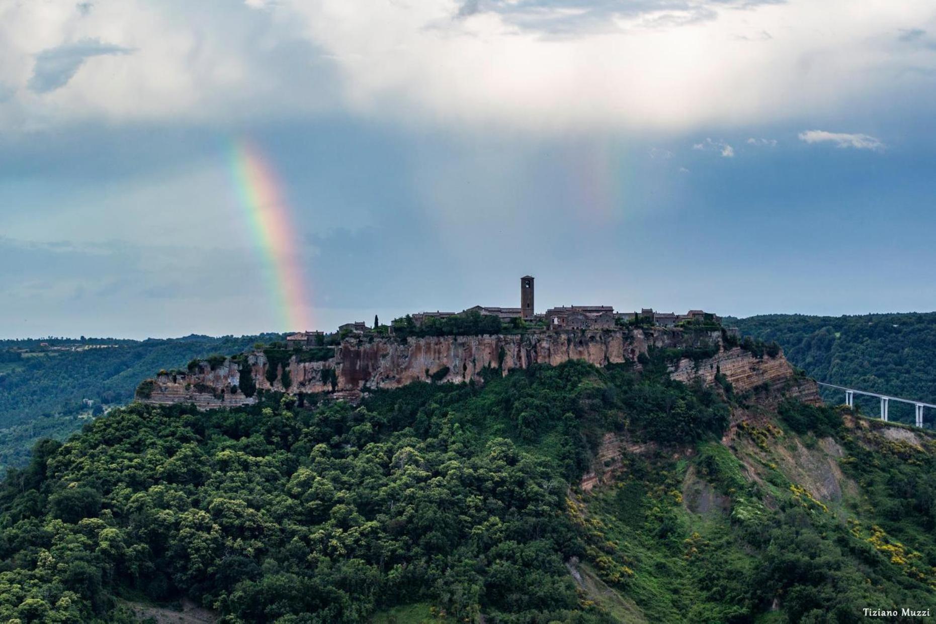 La Finestra su Civita view 3