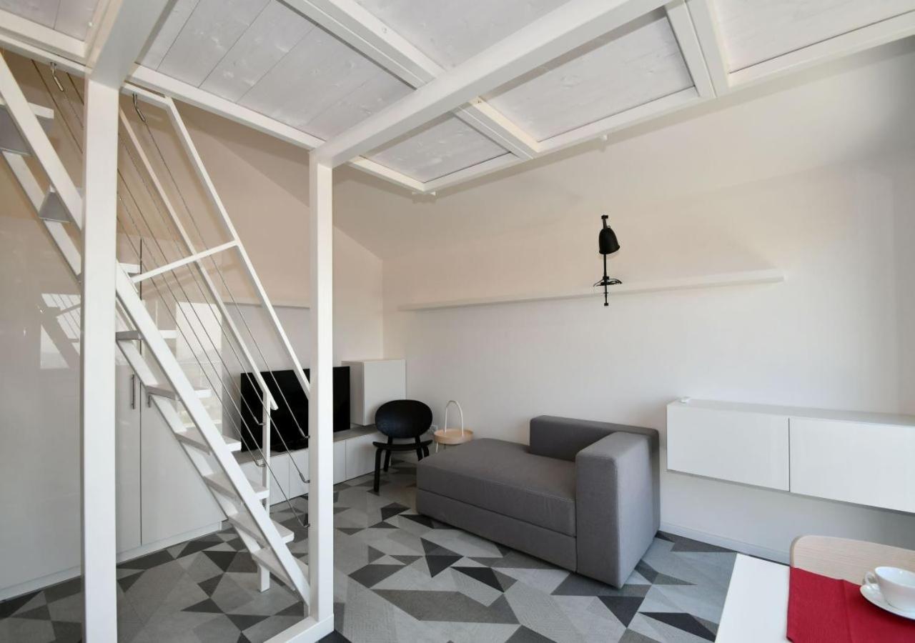 EFI Residence Holzova 28
