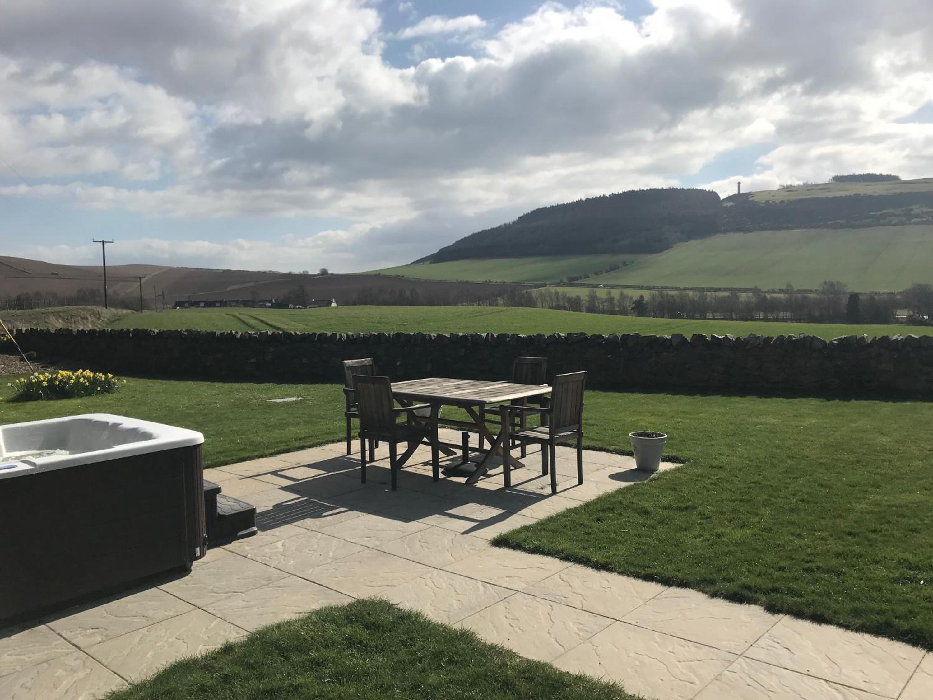East Cottage at Parbroath Farm view 4
