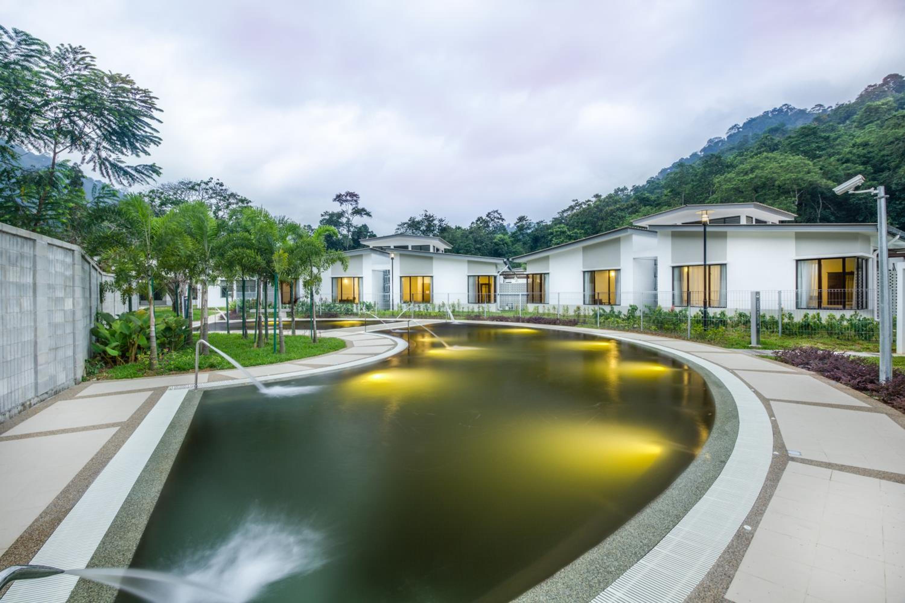 Hotel ēRYA by SURIA Hot Spring Bentong - Image 1