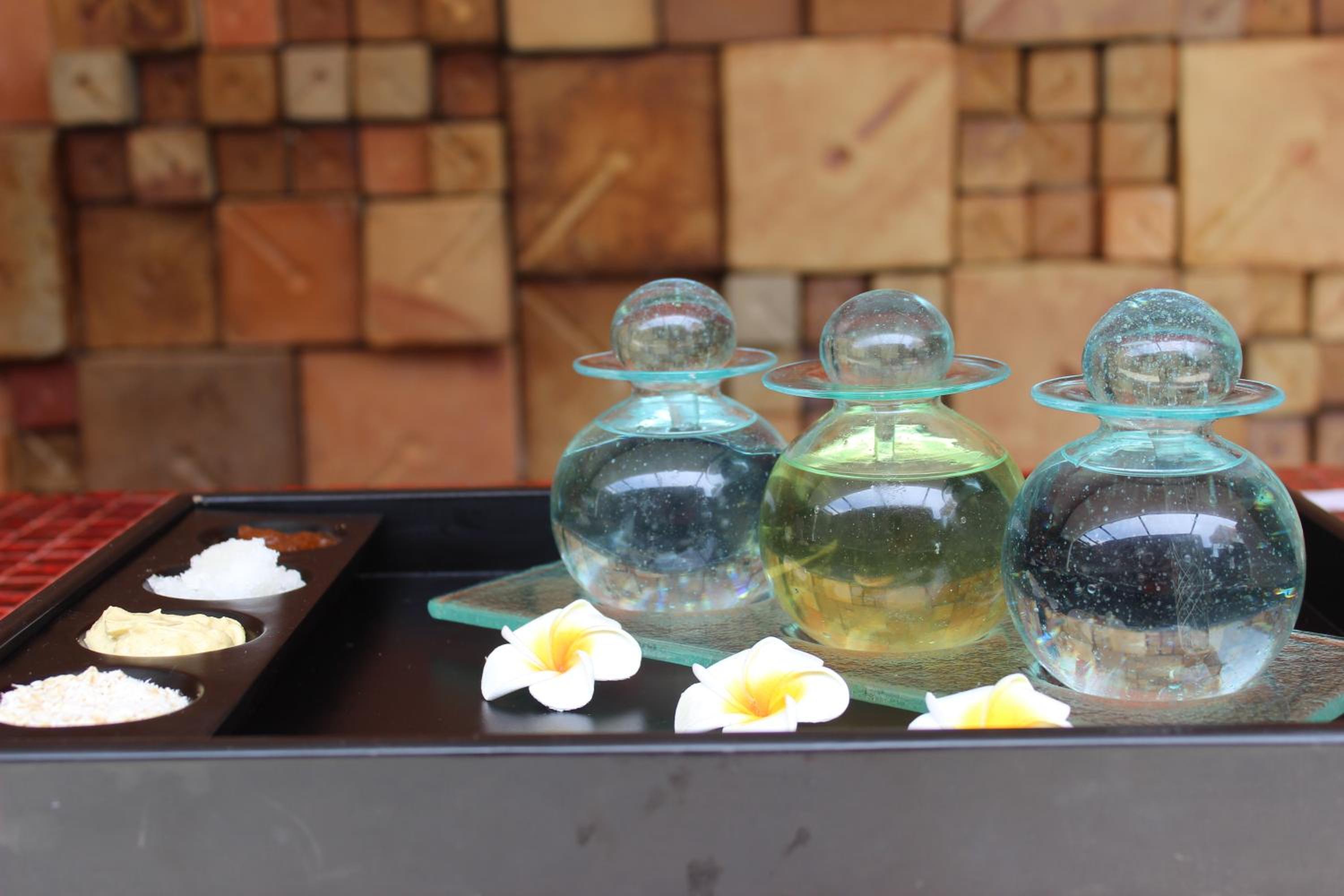 TS SUITES Seminyak Bali