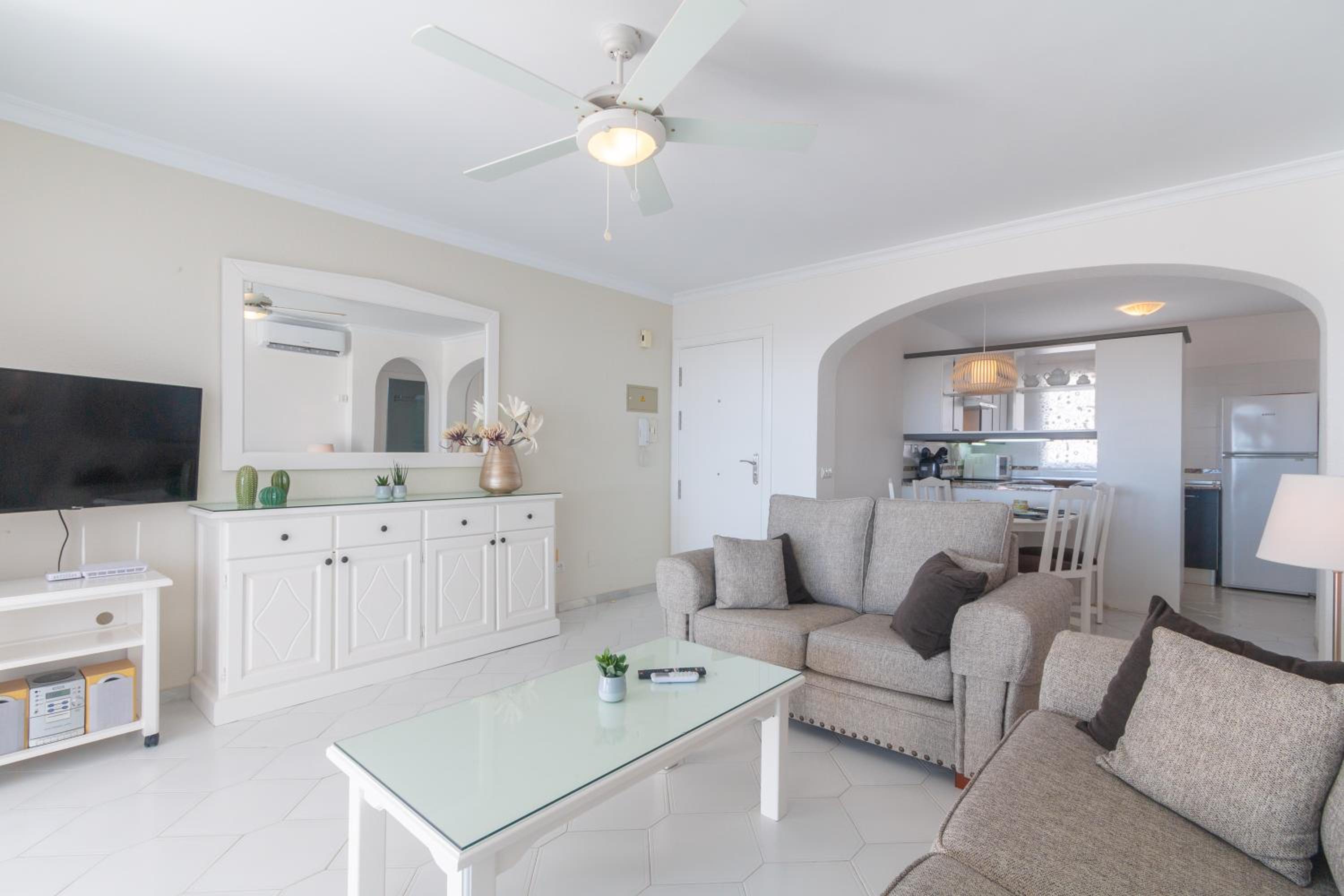 2br Miraflores with sea view view 3