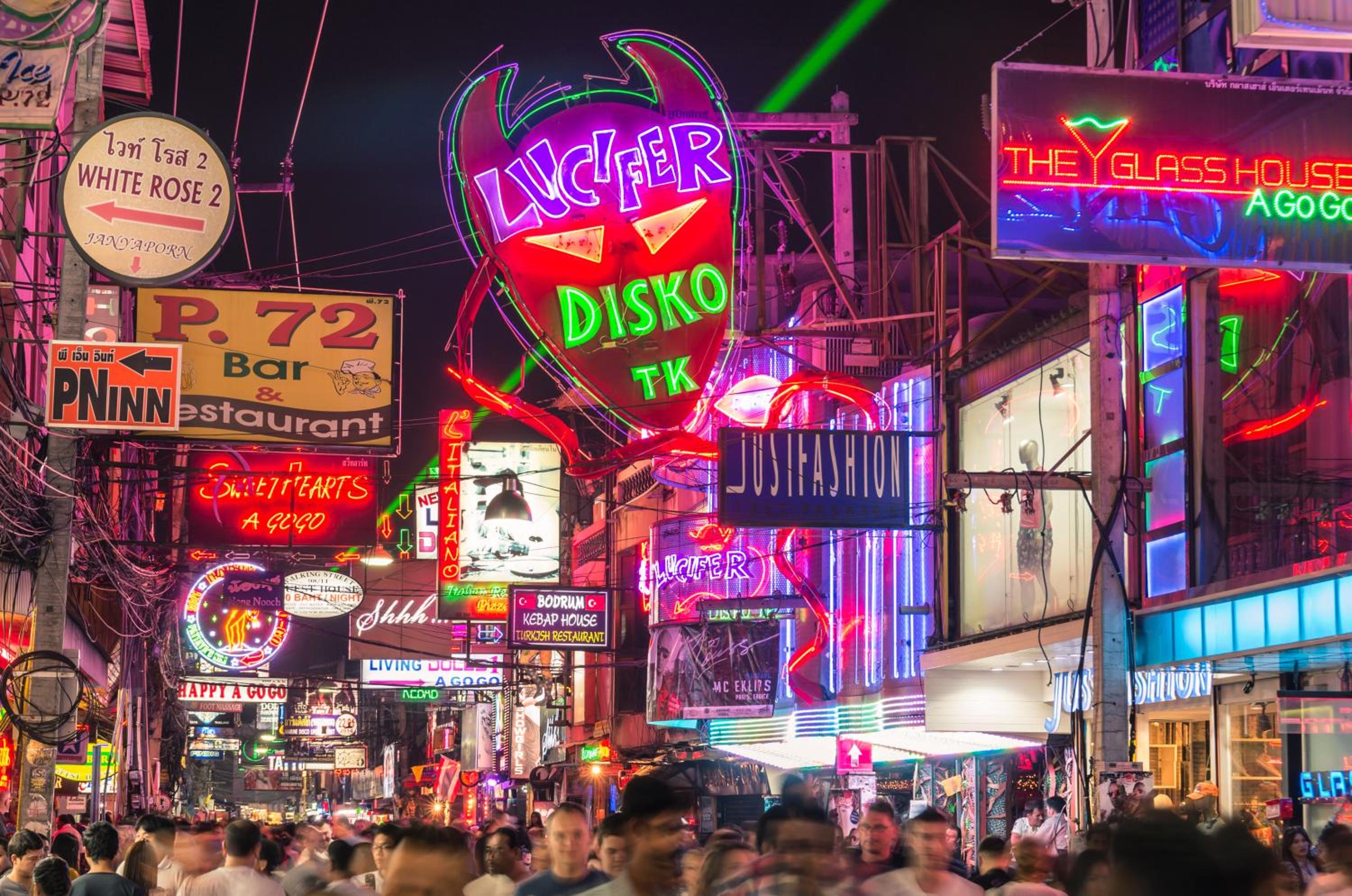 Walking Street Guest House - Image 4