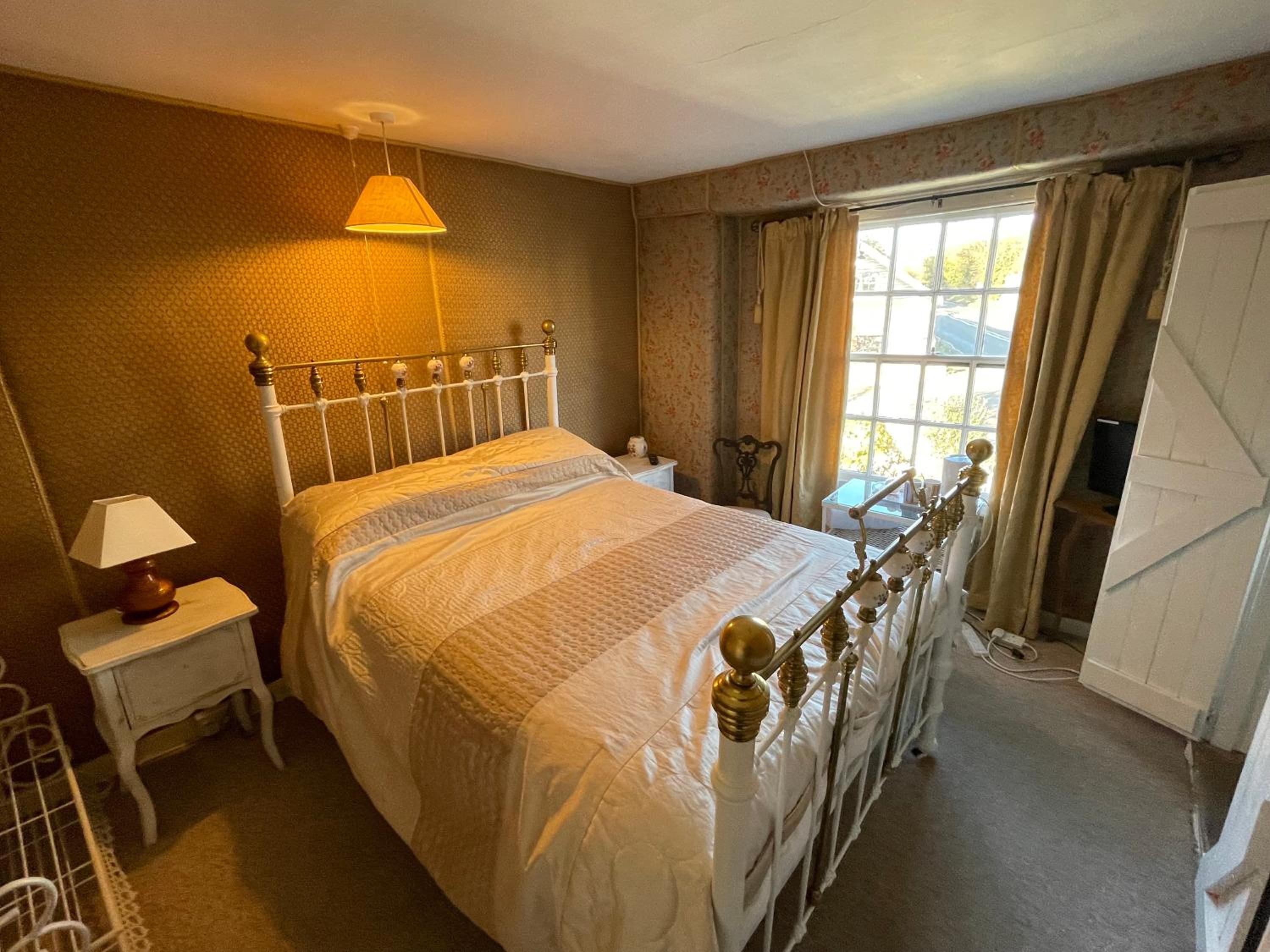 Sudbury Vacations - The Bridge Street Historic Guest House - Property Image 1