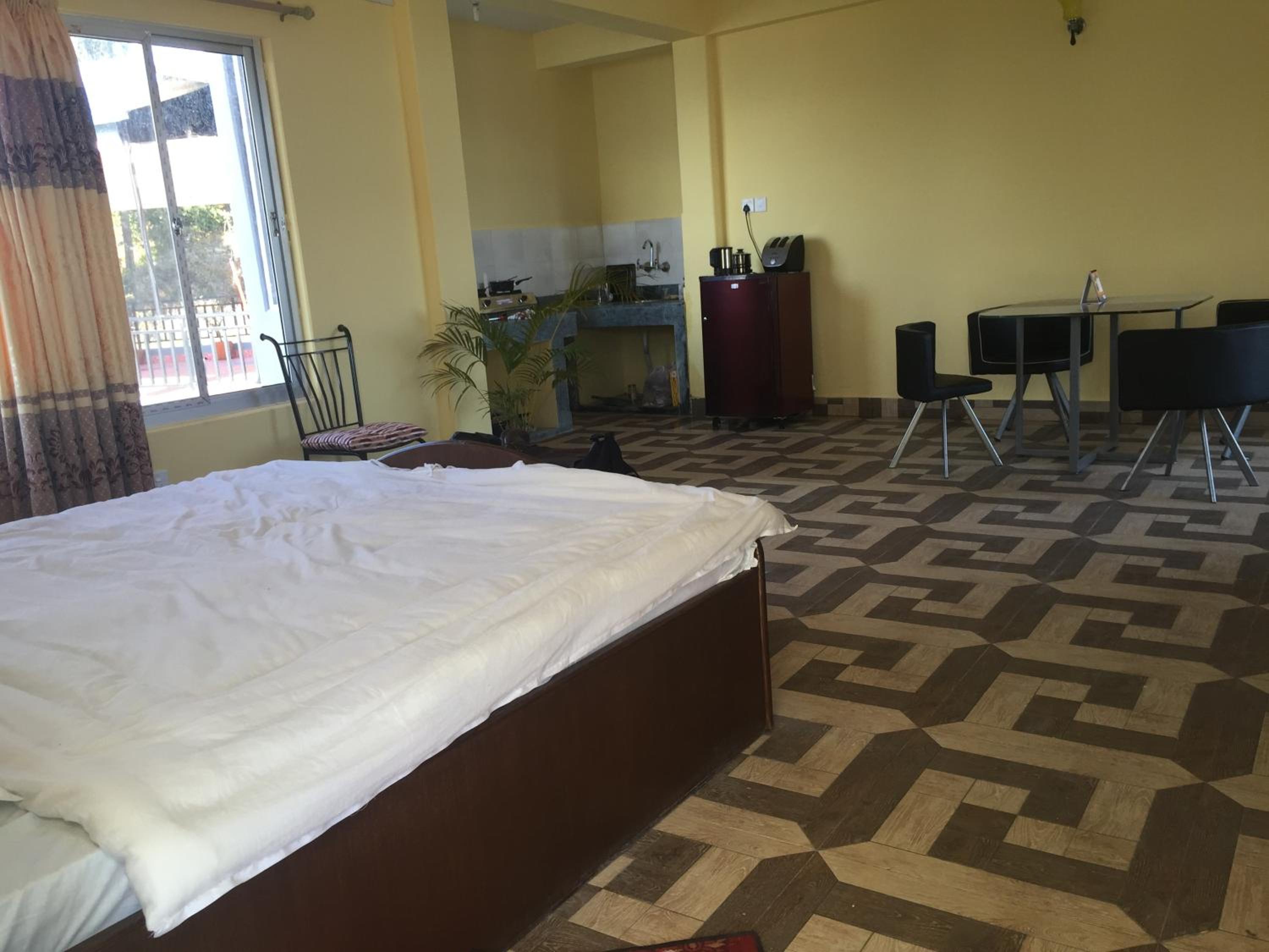 Hello Inn Guest House & Apartment view 5