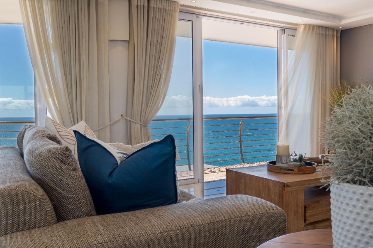 Penthouse ON the Beach - Live Like Royalty