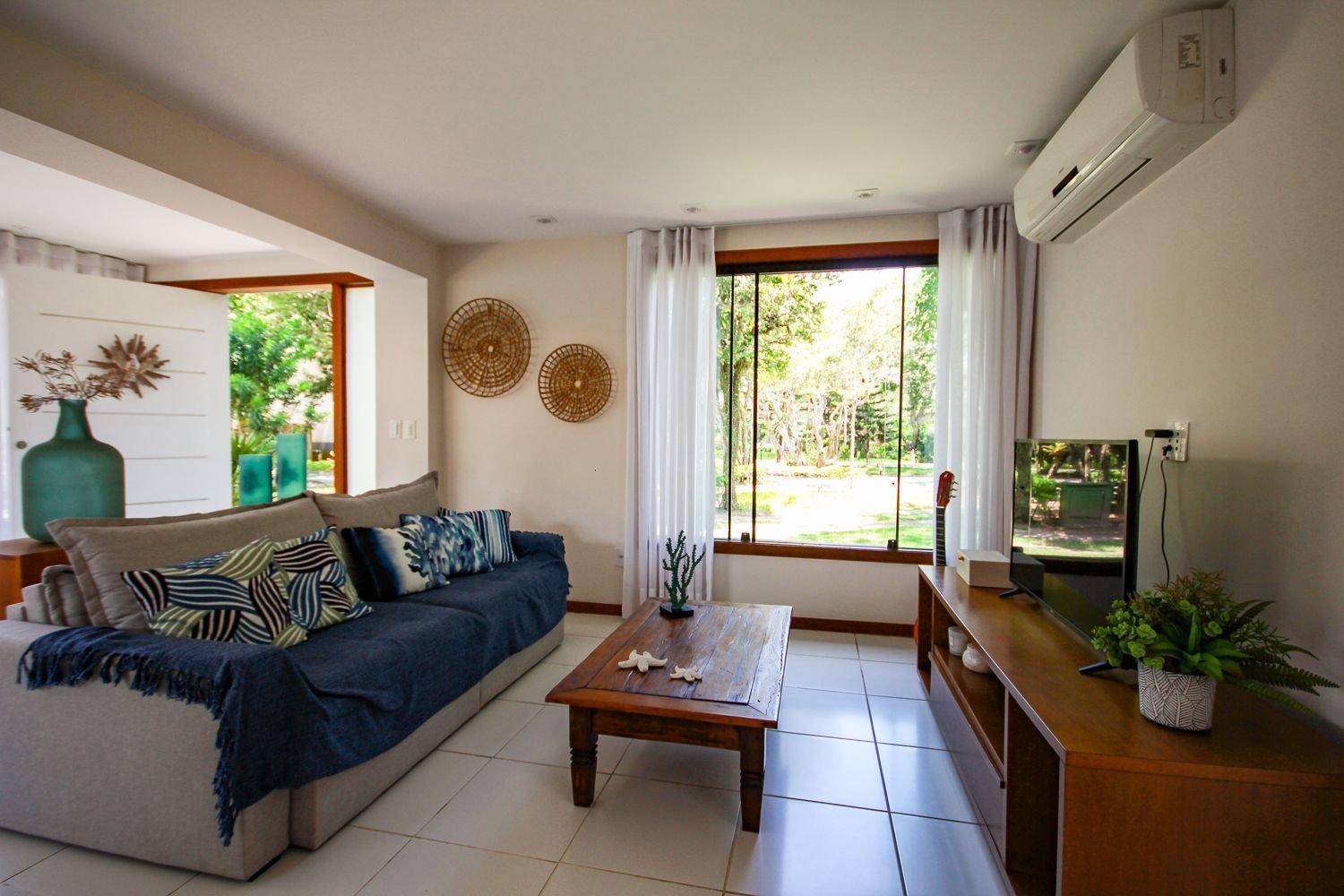 200 metros da praia! Casa alto padrão 5 suítes