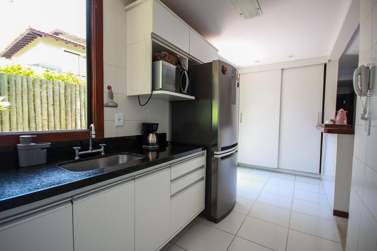 200 metros da praia! Casa alto padrão 5 suítes