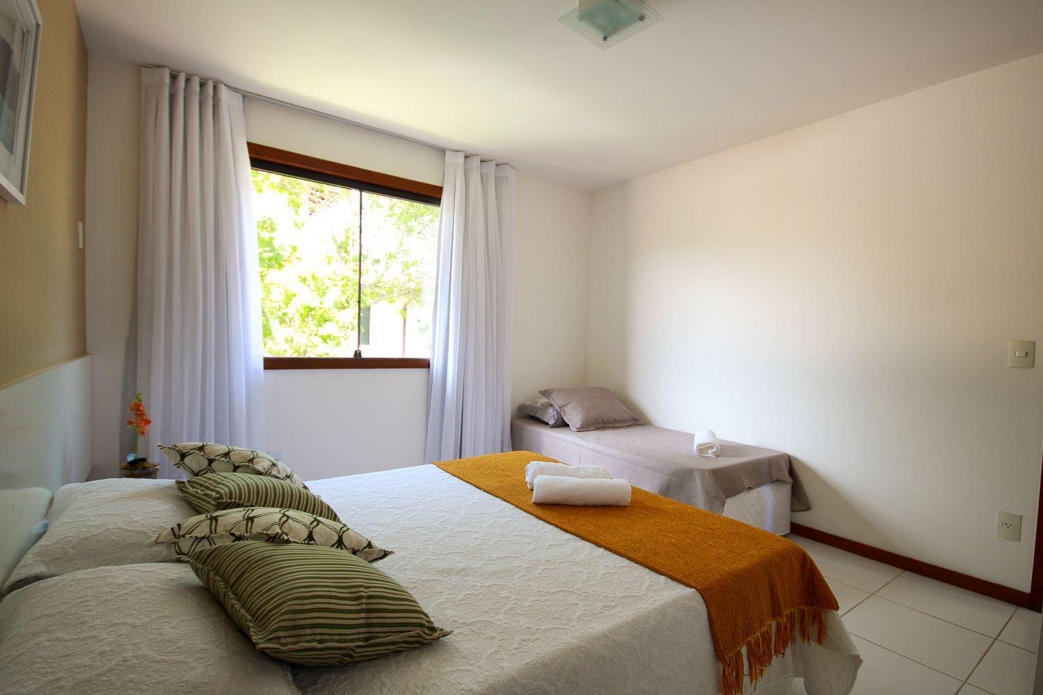 200 metros da praia! Casa alto padrão 5 suítes