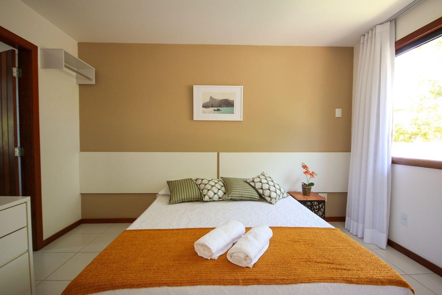 200 metros da praia! Casa alto padrão 5 suítes