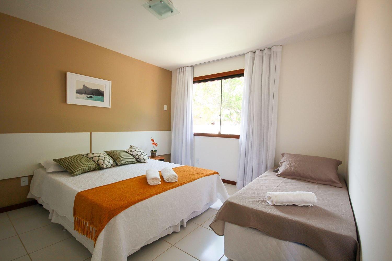 200 metros da praia! Casa alto padrão 5 suítes
