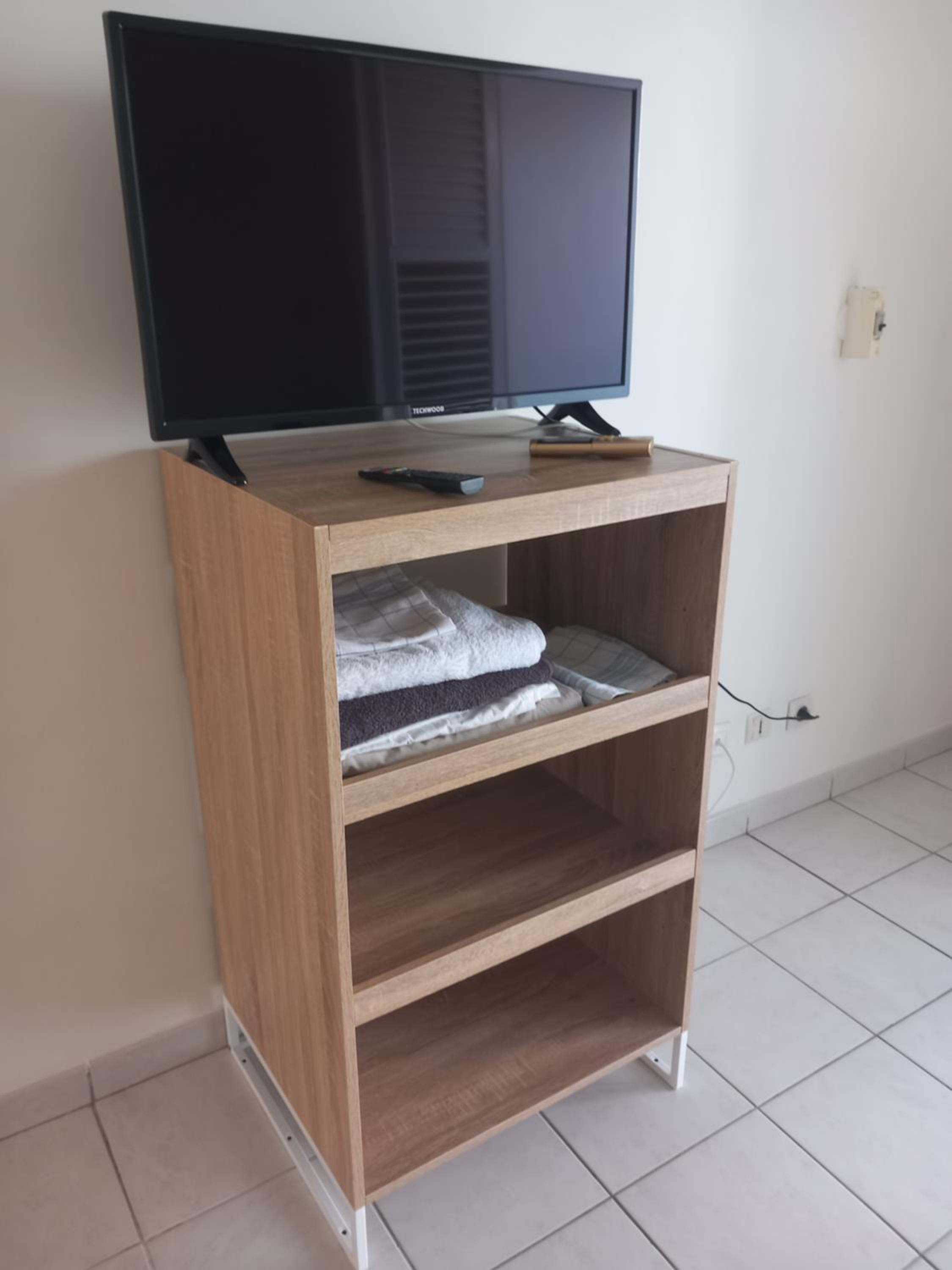 TROIS ILETS-GRAND STUDIO-VUE MER PARADISIAQUE-PISCINE -BIEN SITUE- WIFI GRATUITE- PRES de la Plage 3 minutes à pieds -DES Commerces et Restaurants view 5