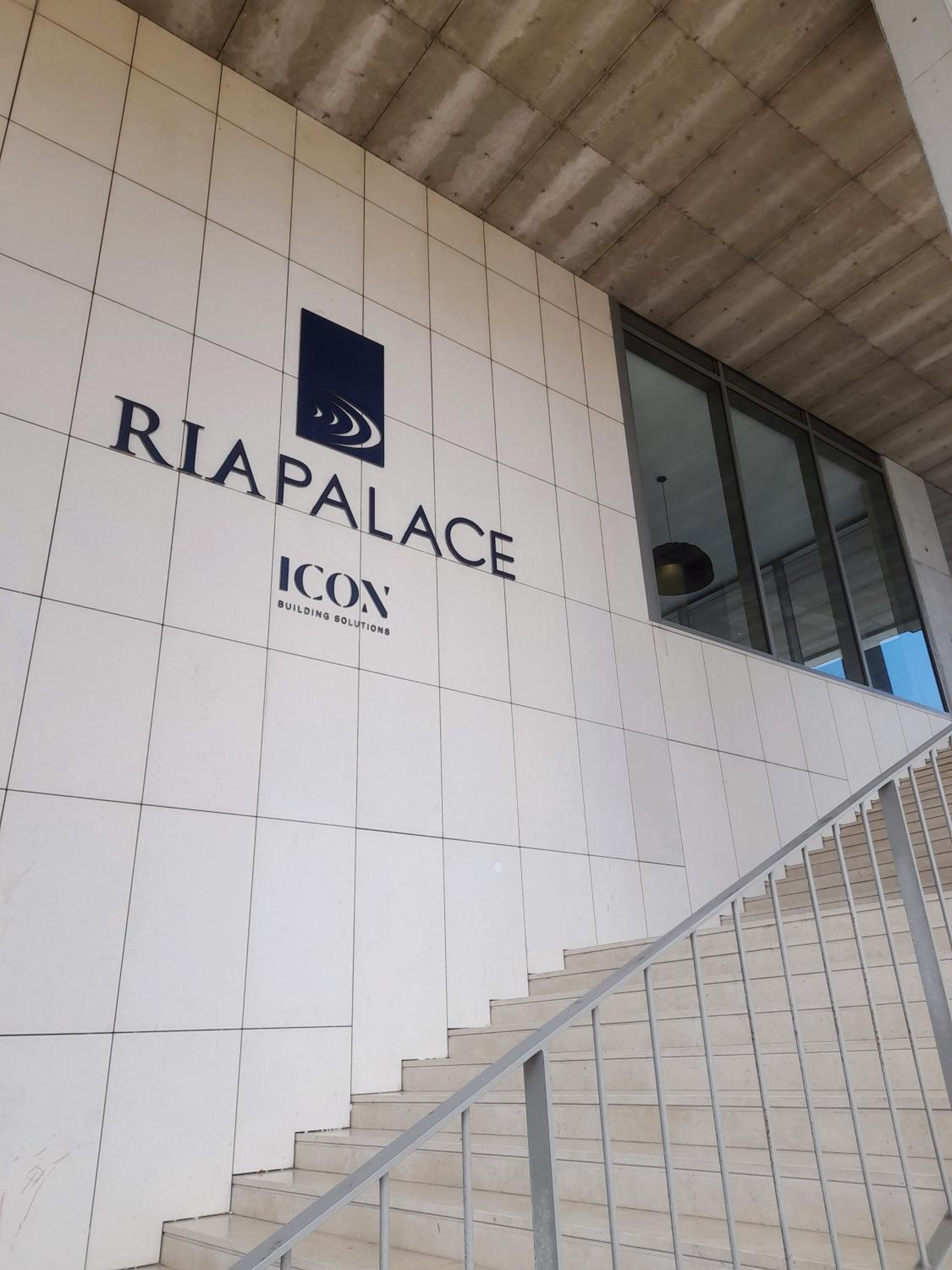 Ria Palace Apartment