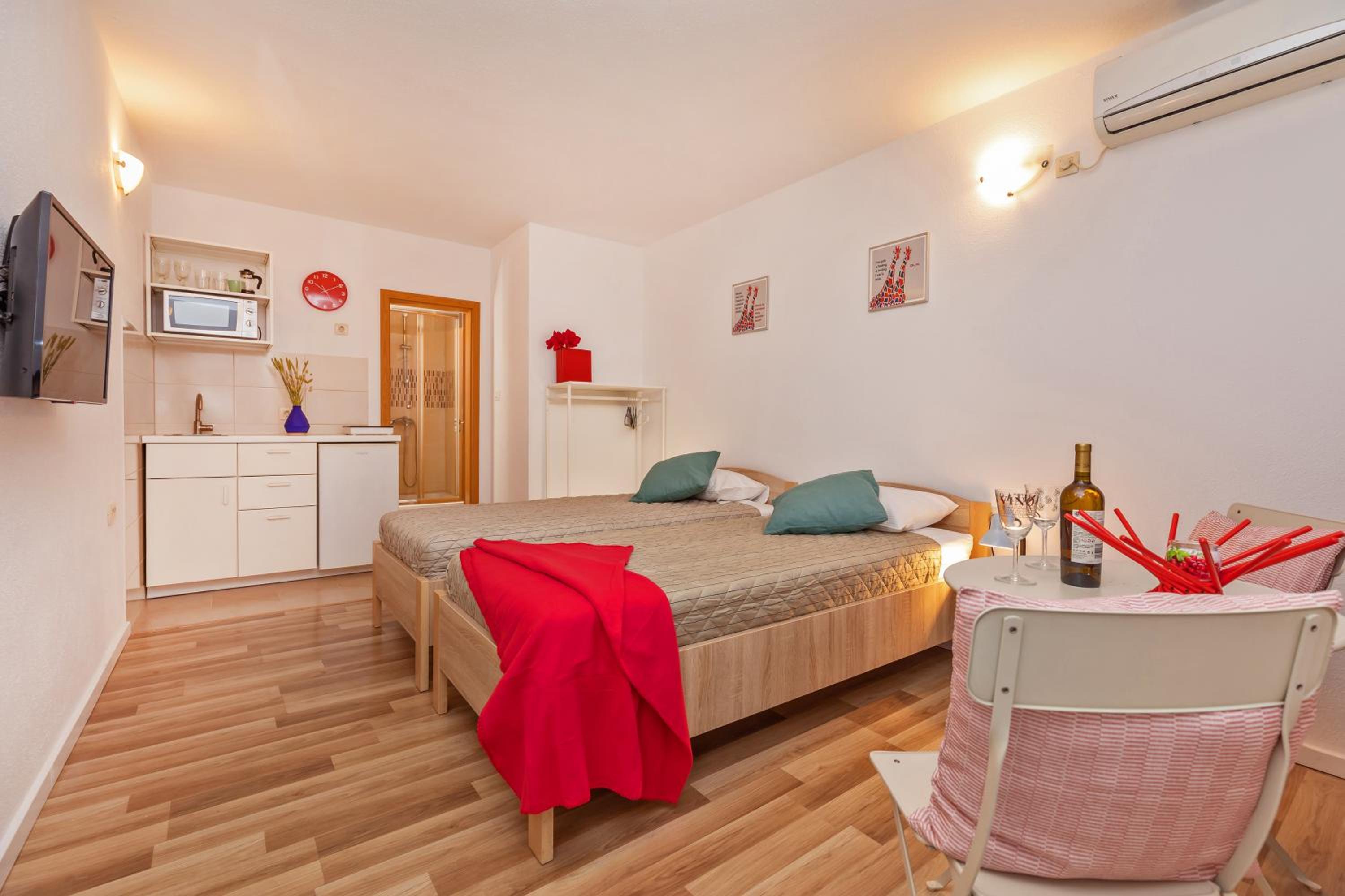 BIS Studio Apartment 3 photo 2