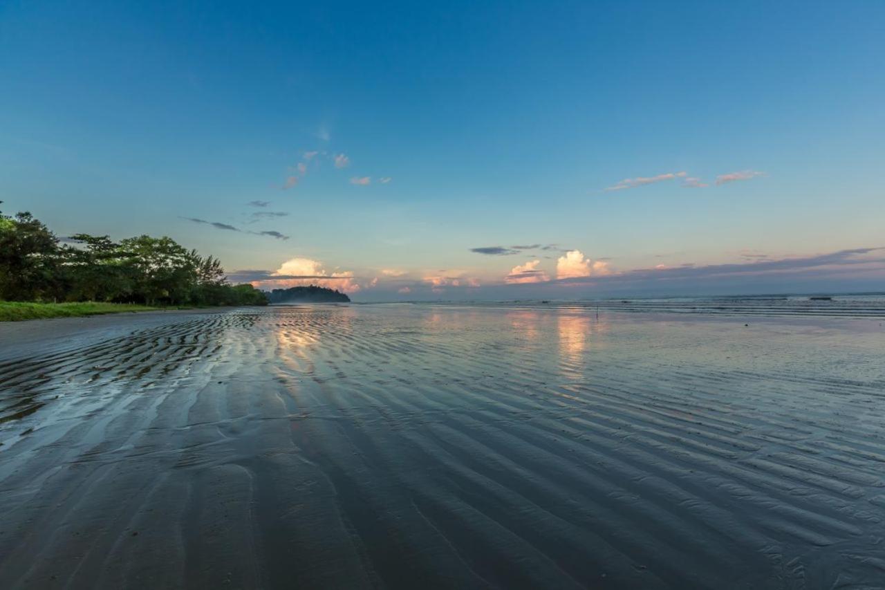 Beringgis Beach Resort & Spa