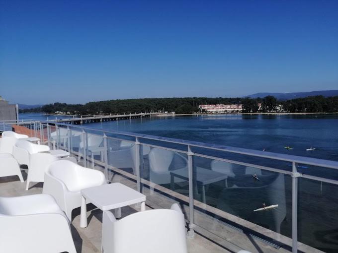 Apartamentos O Grove Awa Bay