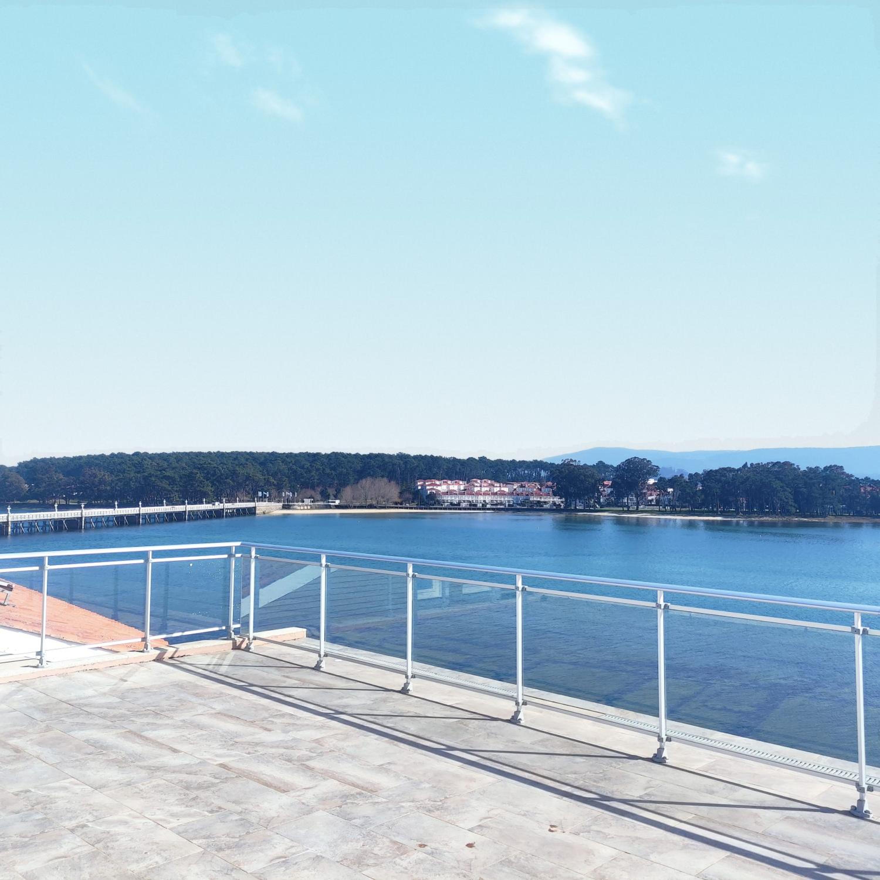 Apartamentos O Grove Awa Bay