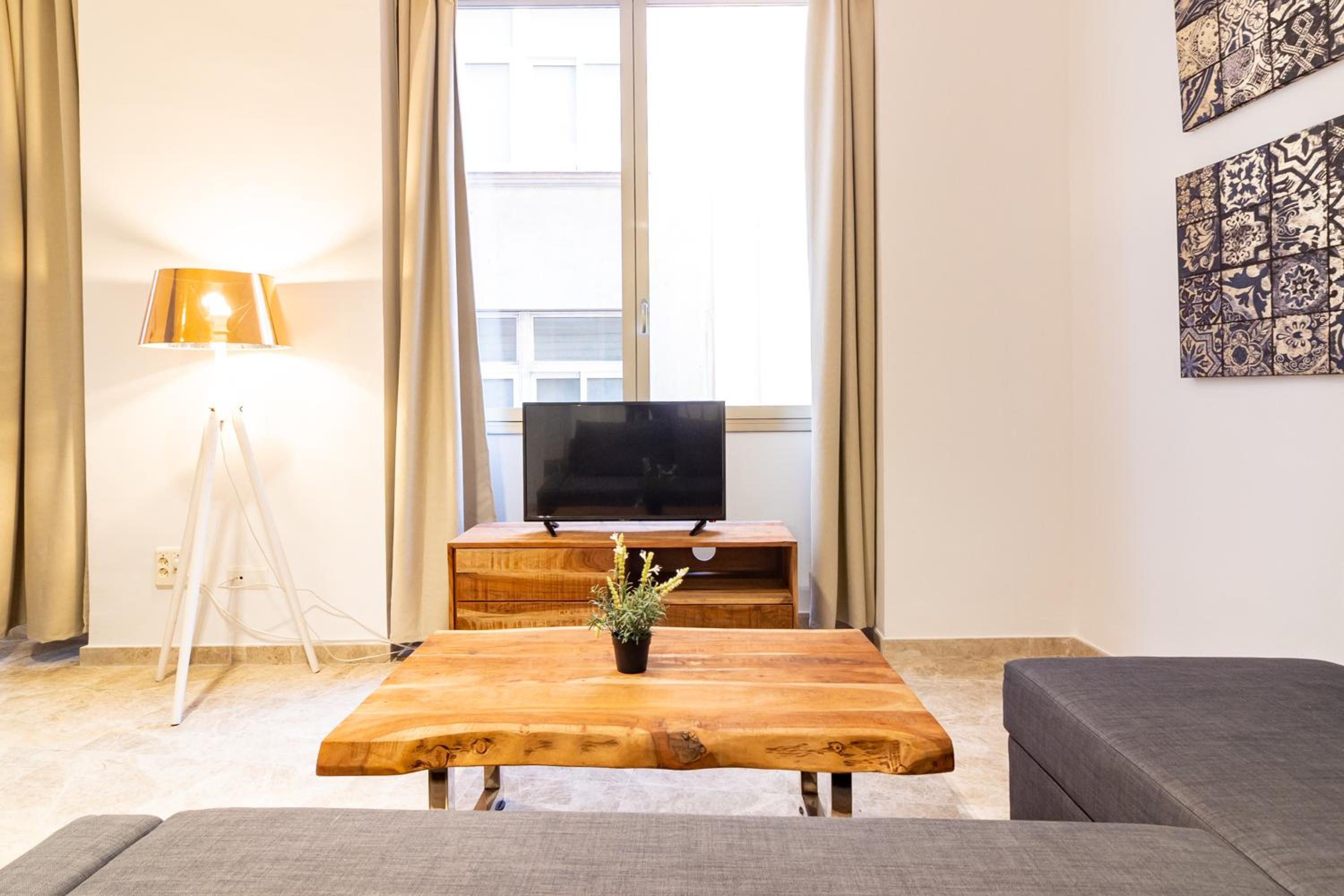 Sáenz Suites Gallery by Bossh! Apartments